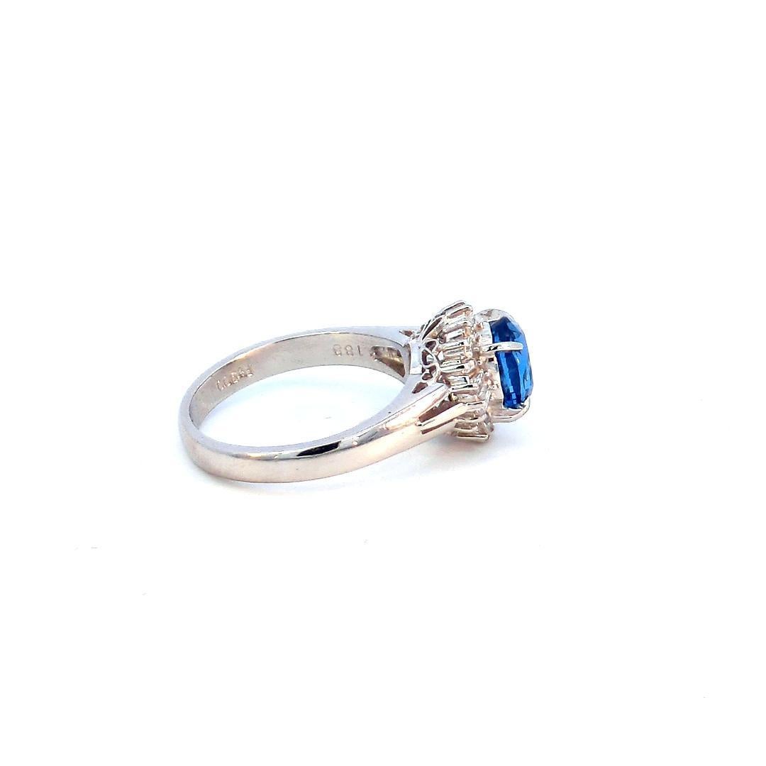 1.88 Carat Blue Sapphire Platinum Ring In New Condition For Sale In New York, NY