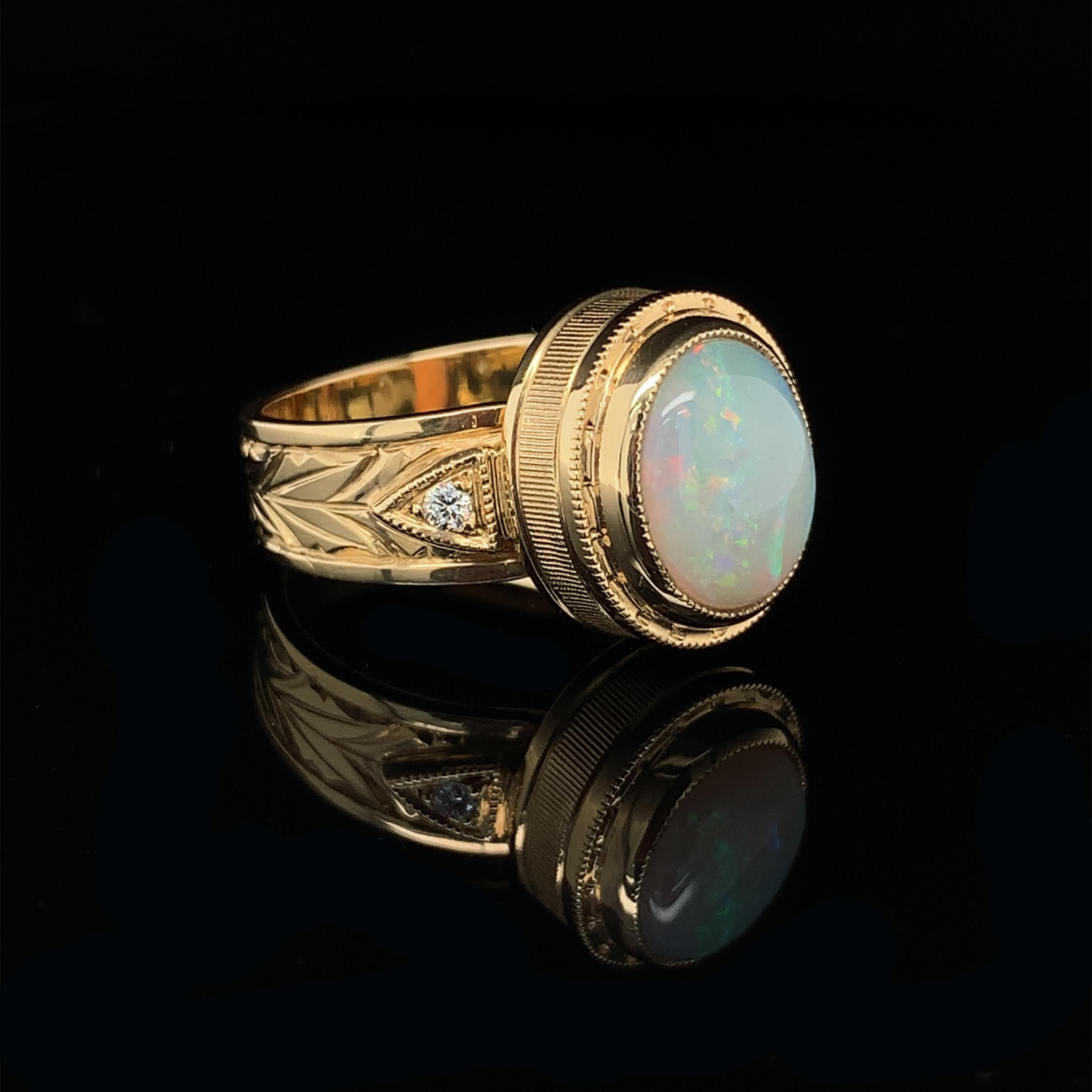 1.88 Carat Lightening Ridge Opal and Diamond Band Ring in 18k Yellow Gold For Sale 1