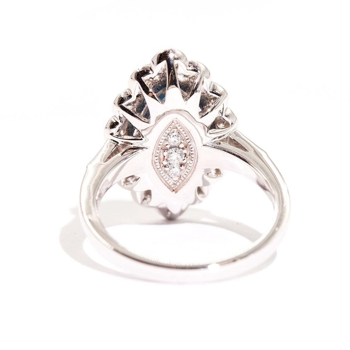 1,88 Karat Marquise Saphir und 0,76 Karat Diamant 18 Karat Weißgold Ring (Marquiseschliff)