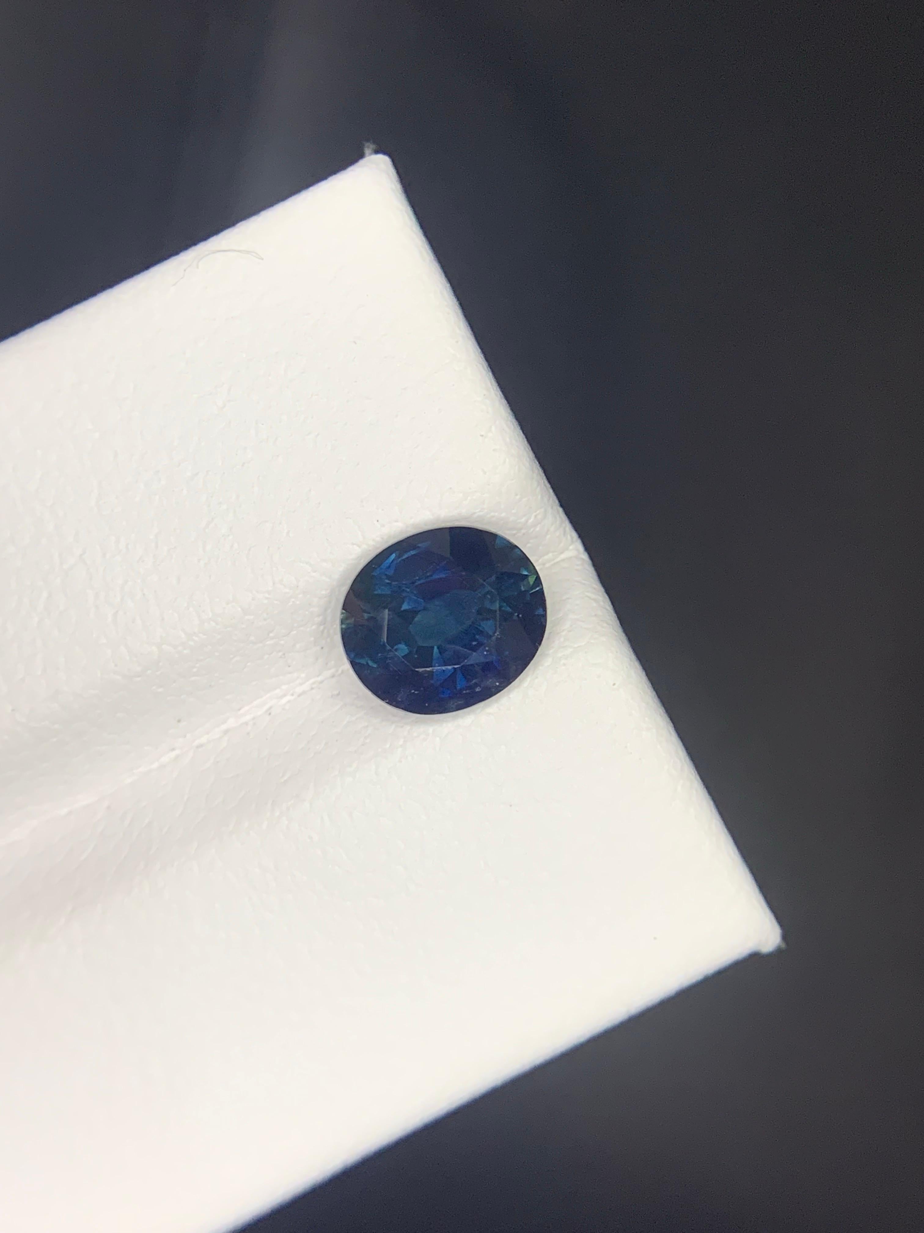 1,88 quilates de zafiro natural suelto con forma oval de Madagascar en Nuevo estado para la venta en Peshawar, PK