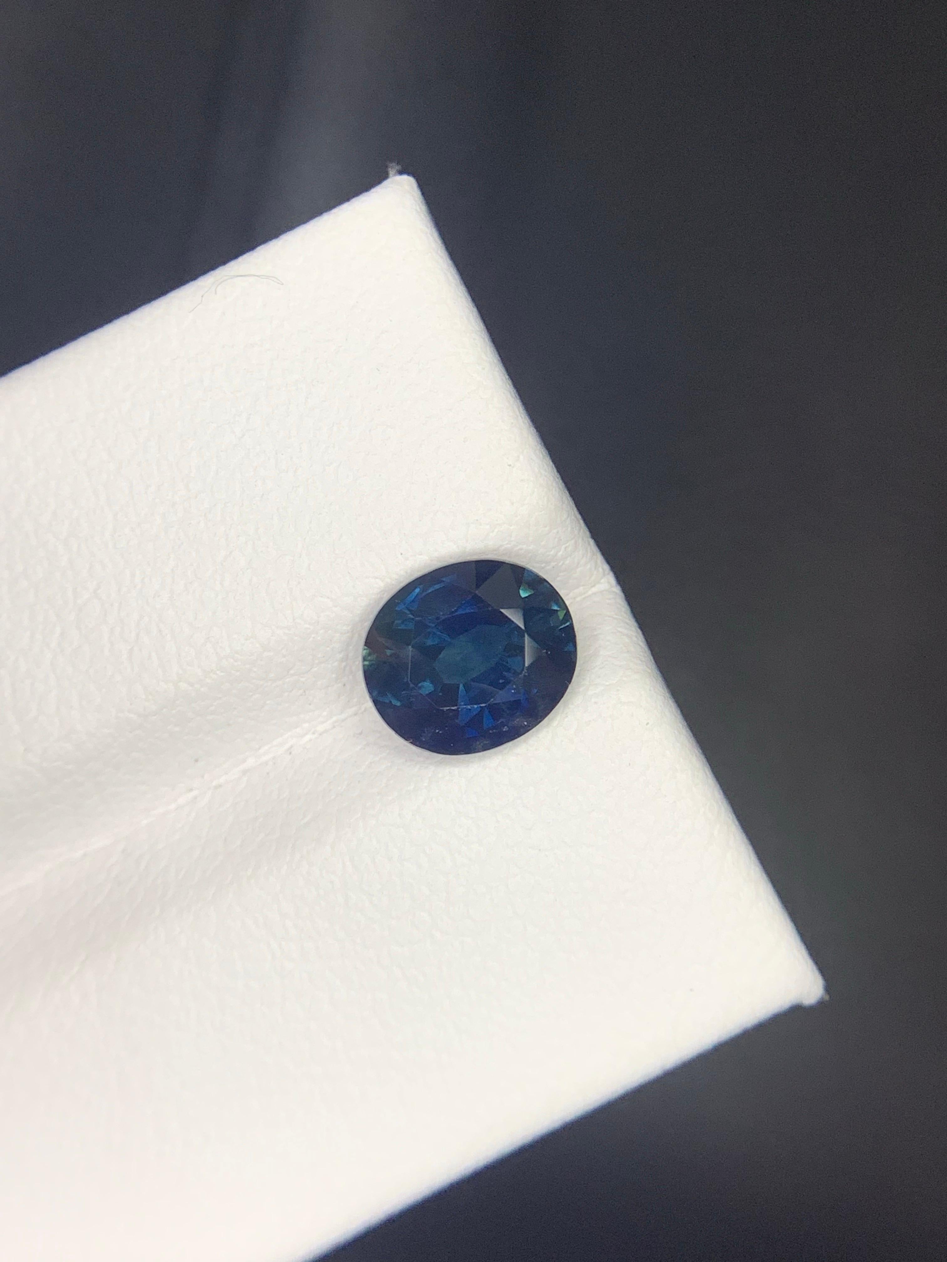 1,88 quilates de zafiro natural suelto con forma oval de Madagascar en venta 3