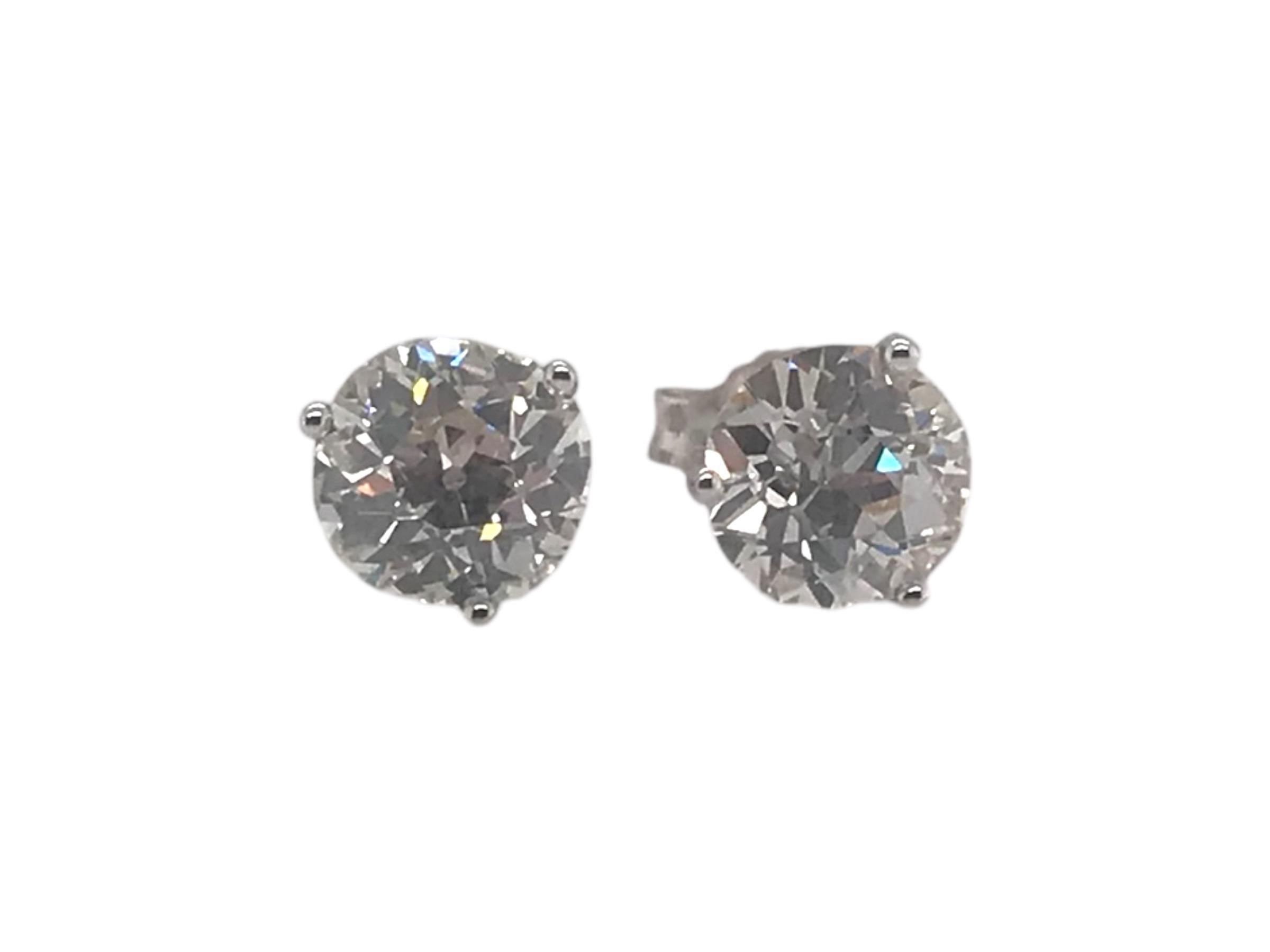 1.88 Carat Old European Cut Diamond Stud Earrings In Good Condition For Sale In Montgomery, AL
