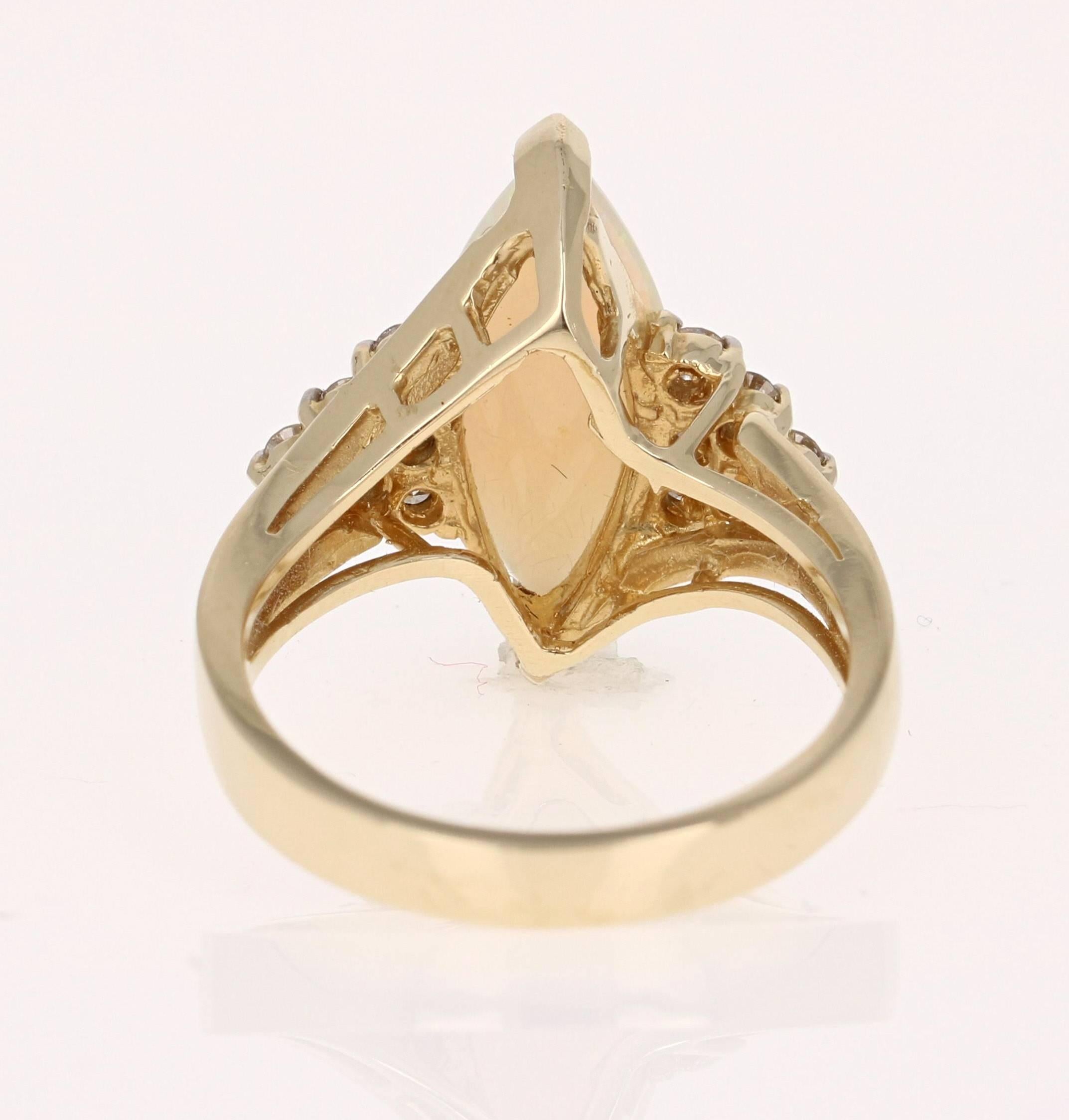 1,88 Karat Opal Diamant 14 Karat Gelbgold Ring (Moderne)