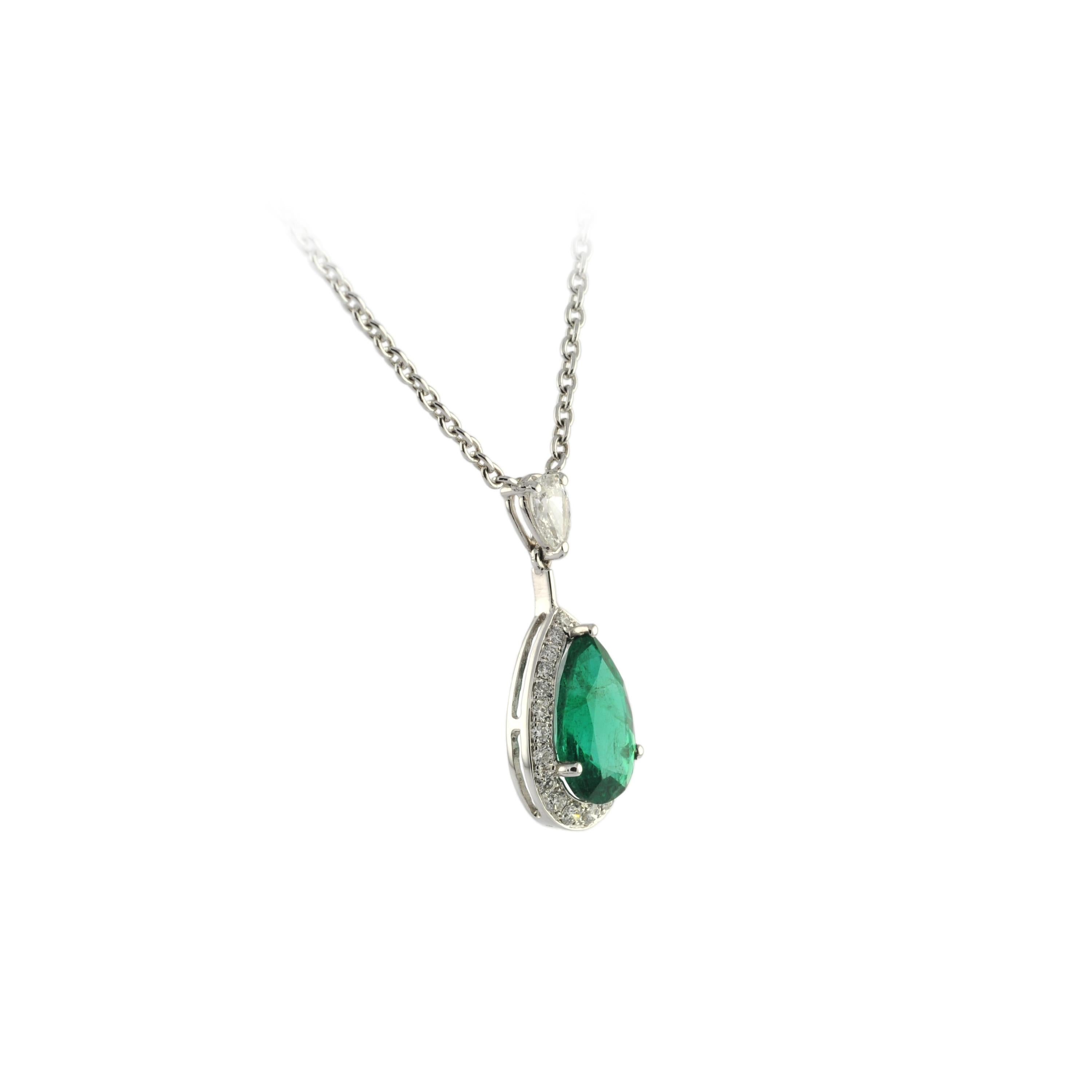 Modern 1.88 Carat Pear Shape Emerald, 0.72 Carat Diamond, 18 Karat White Gold Necklace For Sale