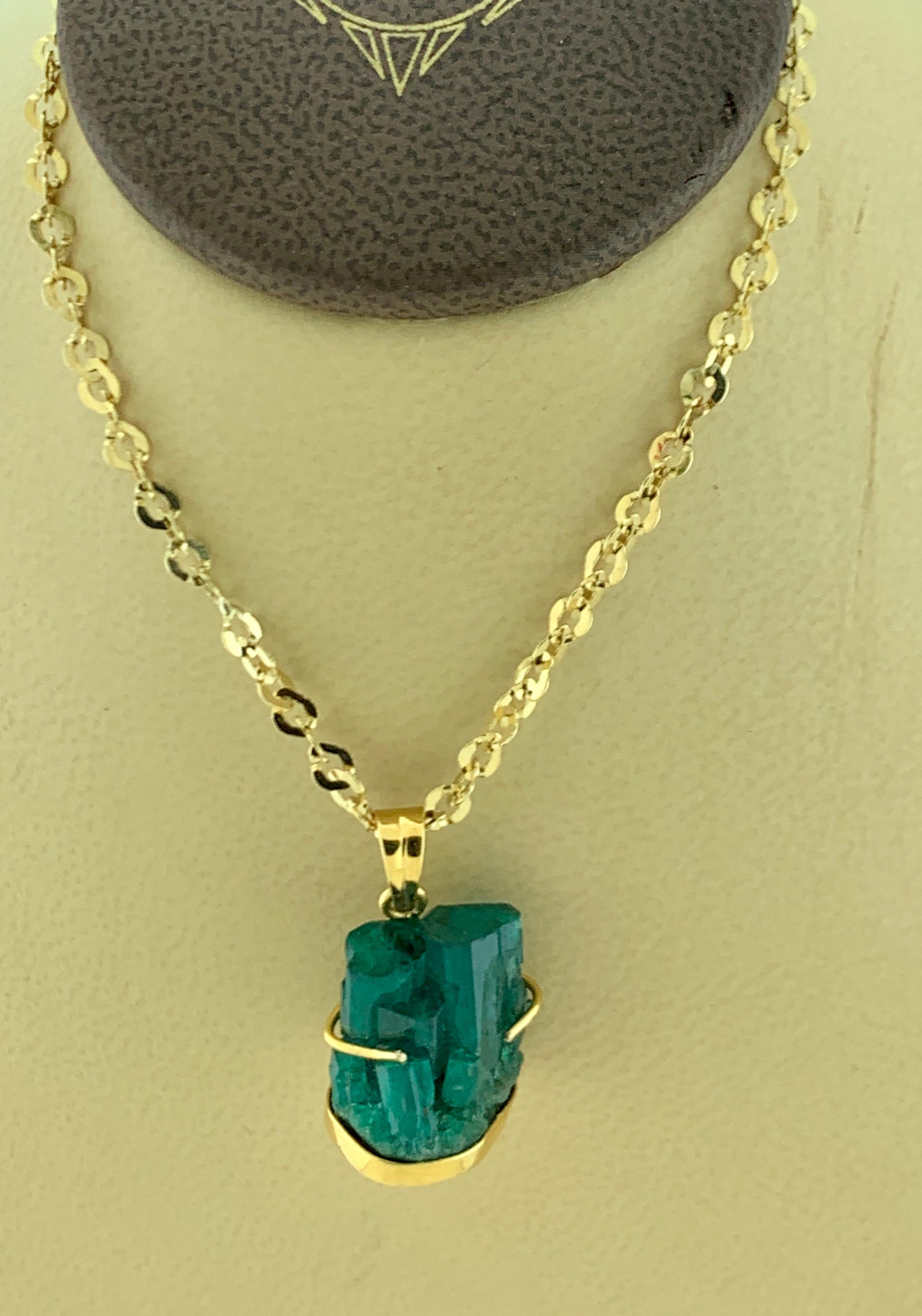 Women's or Men's 18.8 Carat Colombian Emerald Rough Pendent/Necklace 18 Karat Gold with Chain