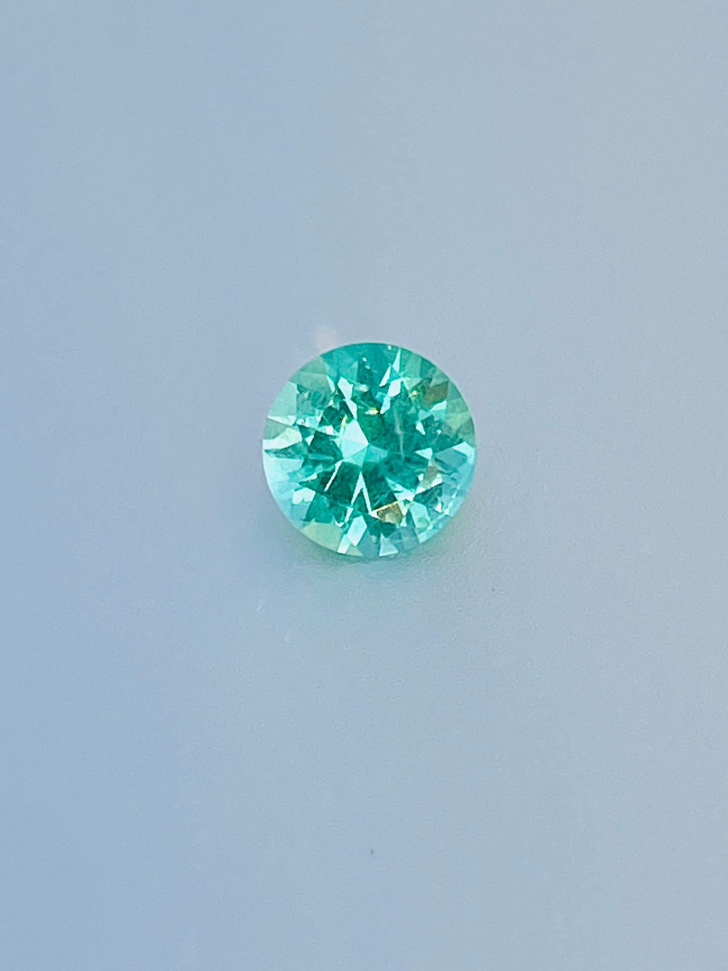 1.88 Ct Natural Emerald Beryl High-Precision Zambia Green color gemstone In New Condition For Sale In bangkok, TH