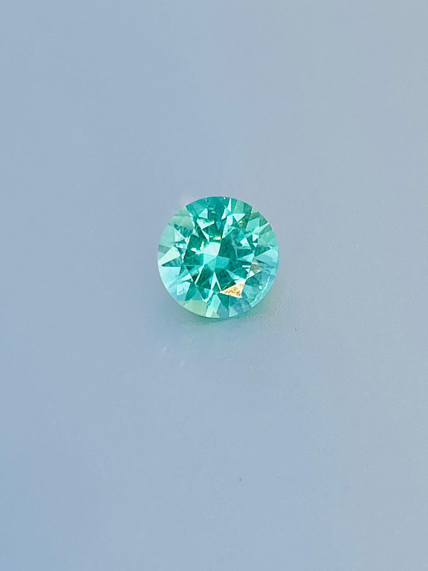 Women's or Men's 1.88 Ct Natural Emerald Beryl High-Precision Zambia Green color gemstone For Sale