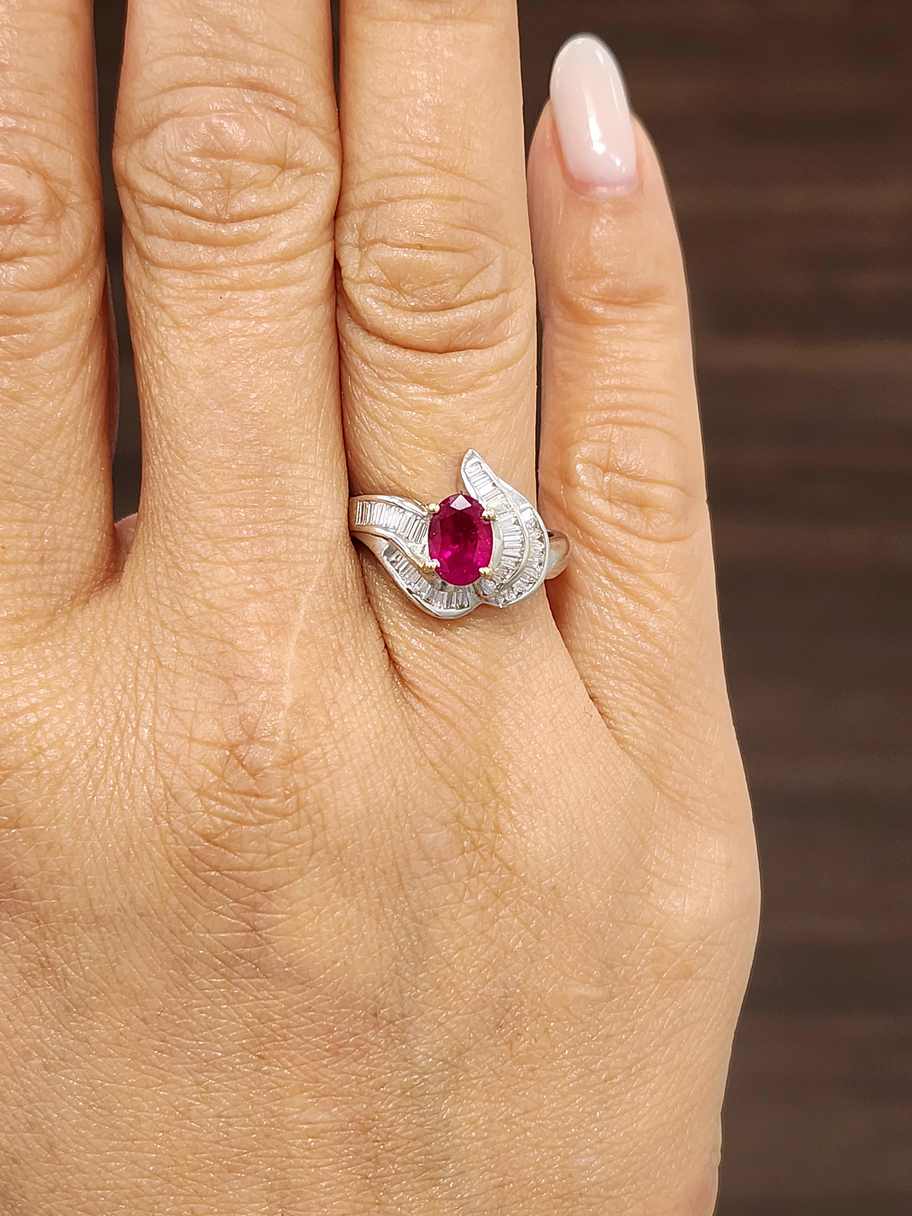 1.88 Karat Rubin & Diamantring im Zustand „Neu“ im Angebot in Chicago, IL