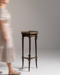 1880-1889 France Rich Walnut Brown Turned Walnut Pedestal Stand