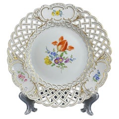 1880-1900, Meissen pierced porcelain plate - floral décor, gold accents - 9.8in