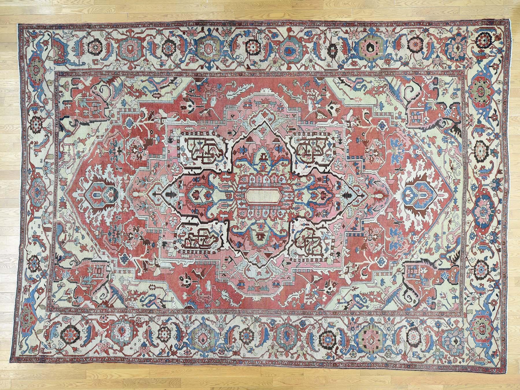 1880 Antiker handgeknüpfter persischer Serapi-Teppich in Rot/Elfenbein, 1880 (Persisch) im Angebot