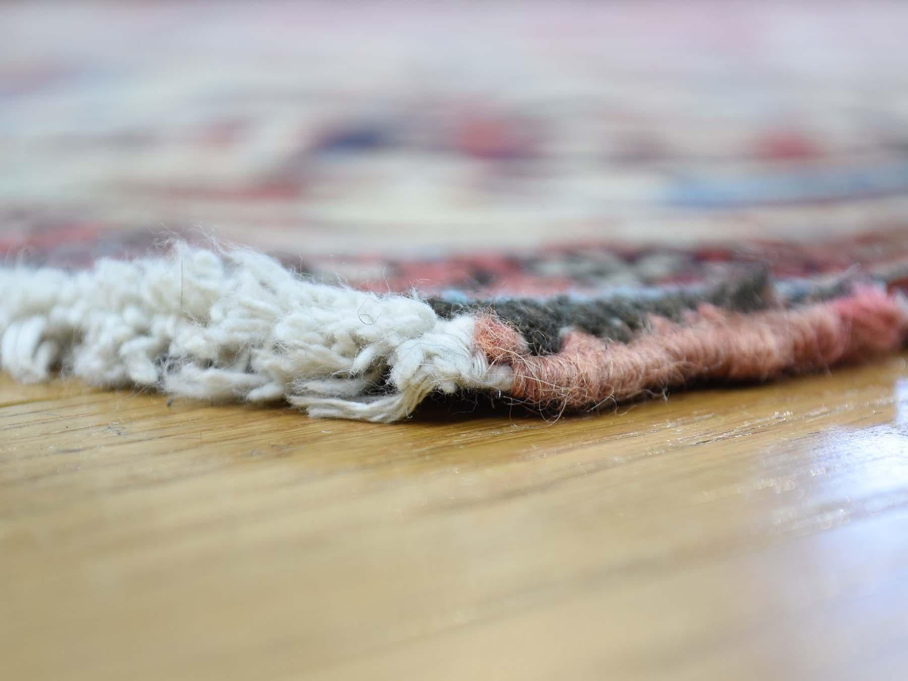 1880 Antiker handgeknüpfter persischer Serapi-Teppich in Rot/Elfenbein, 1880 (Wolle) im Angebot