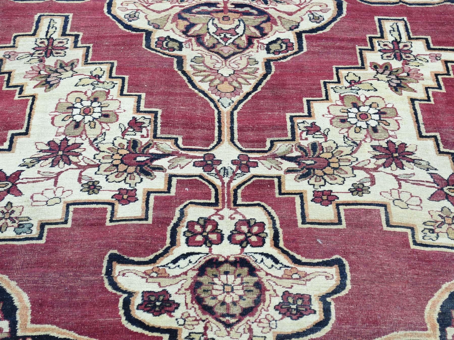 1880 Antiker persischer Lavar Kerman-Teppich im Angebot 3