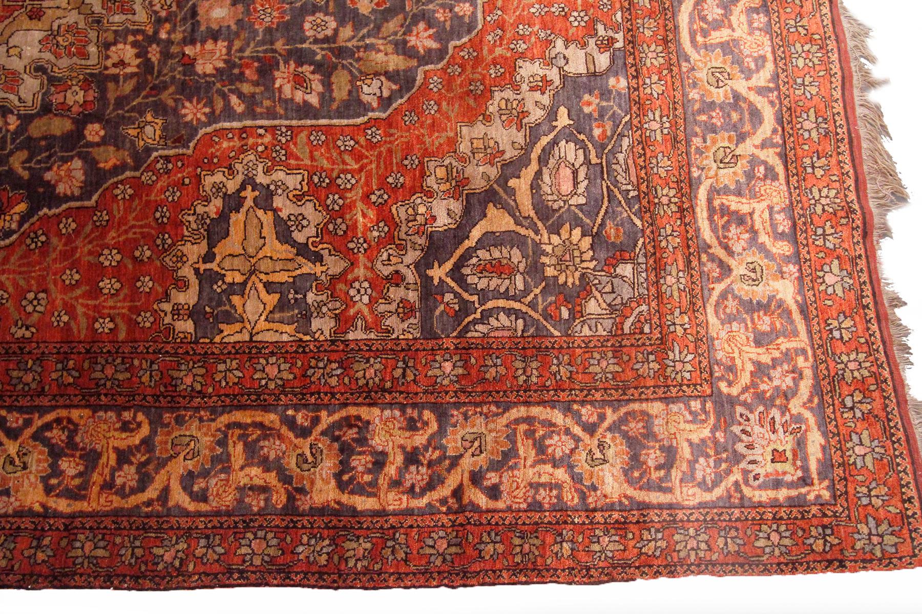 Late 19th Century 1880 Antique Silk Mohtasham Rug Fine Persian Mohtasham Rug 100% Silk For Sale