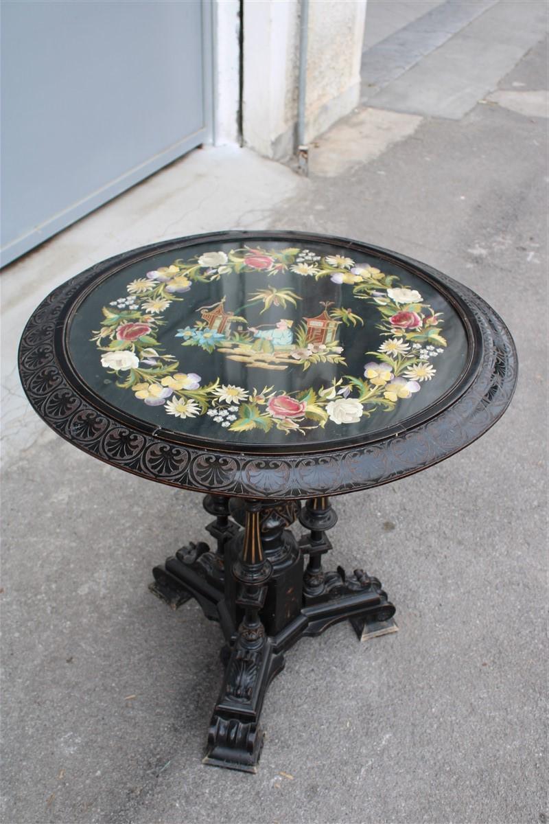 1880 Black Round Victorian Table Coffee with Top in Fabric Embroidered Oriental For Sale 12