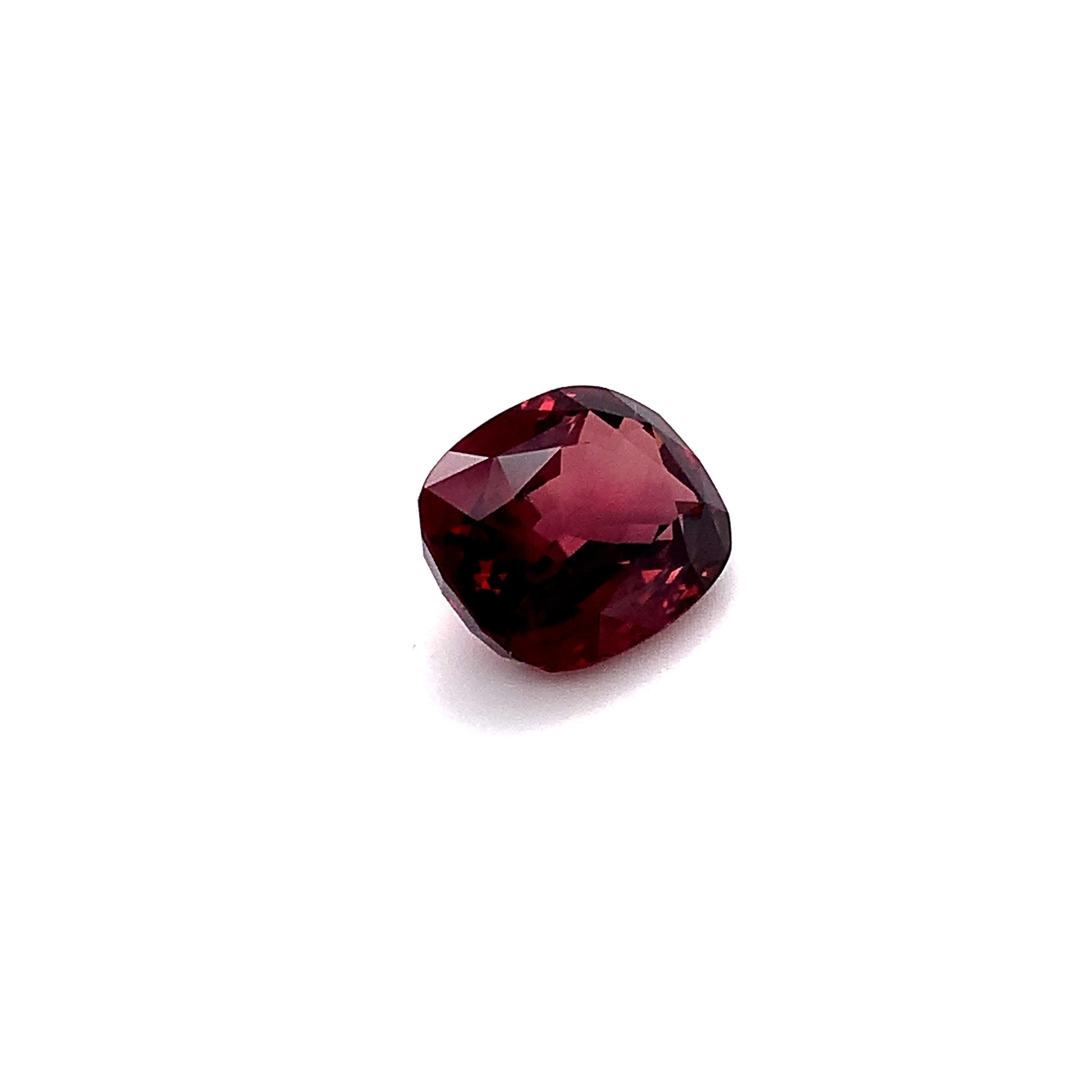 18,80 Karat rotes Zirkon-Kissen, ungefasster Anhänger Enhancer, 3-Stein-Ring-Edelstein im Zustand „Neu“ im Angebot in Los Angeles, CA