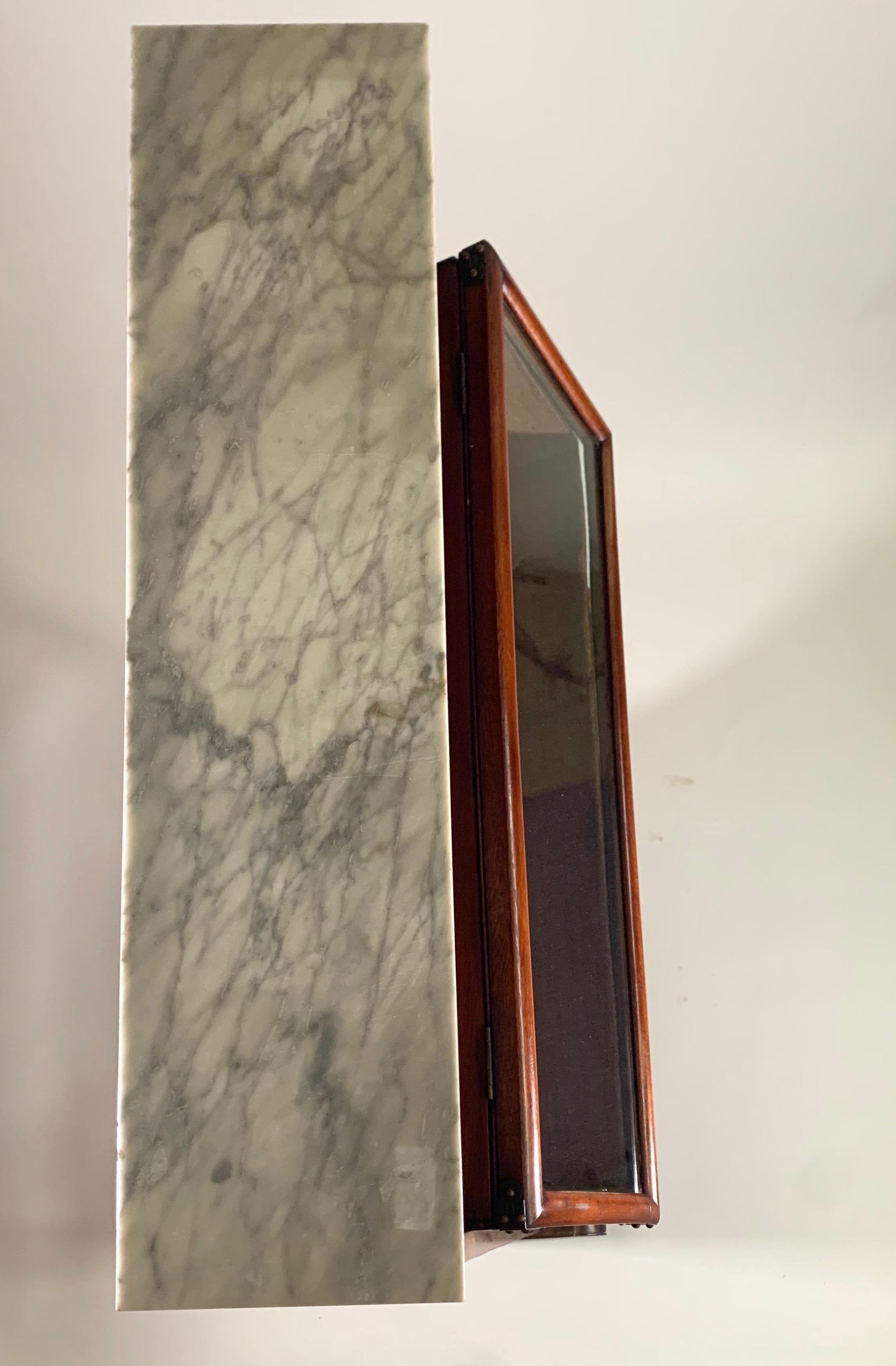1880 Crawford's Delightful Biscuits Display Stand In Good Condition In Chicago, IL