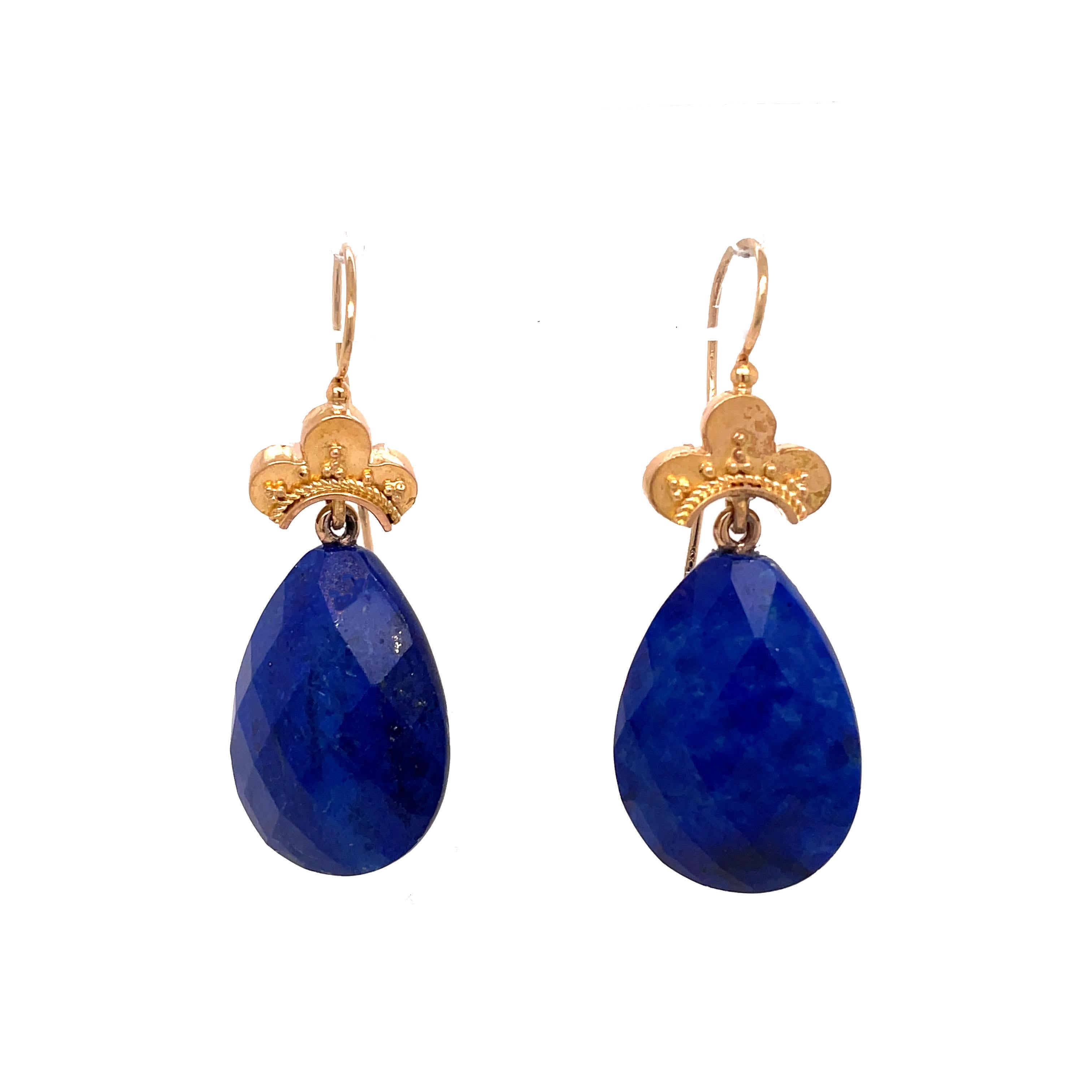 1880, Etruscan Lapis Lazuli 18k Yellow Gold Drop Earrings In Good Condition For Sale In Lexington, KY