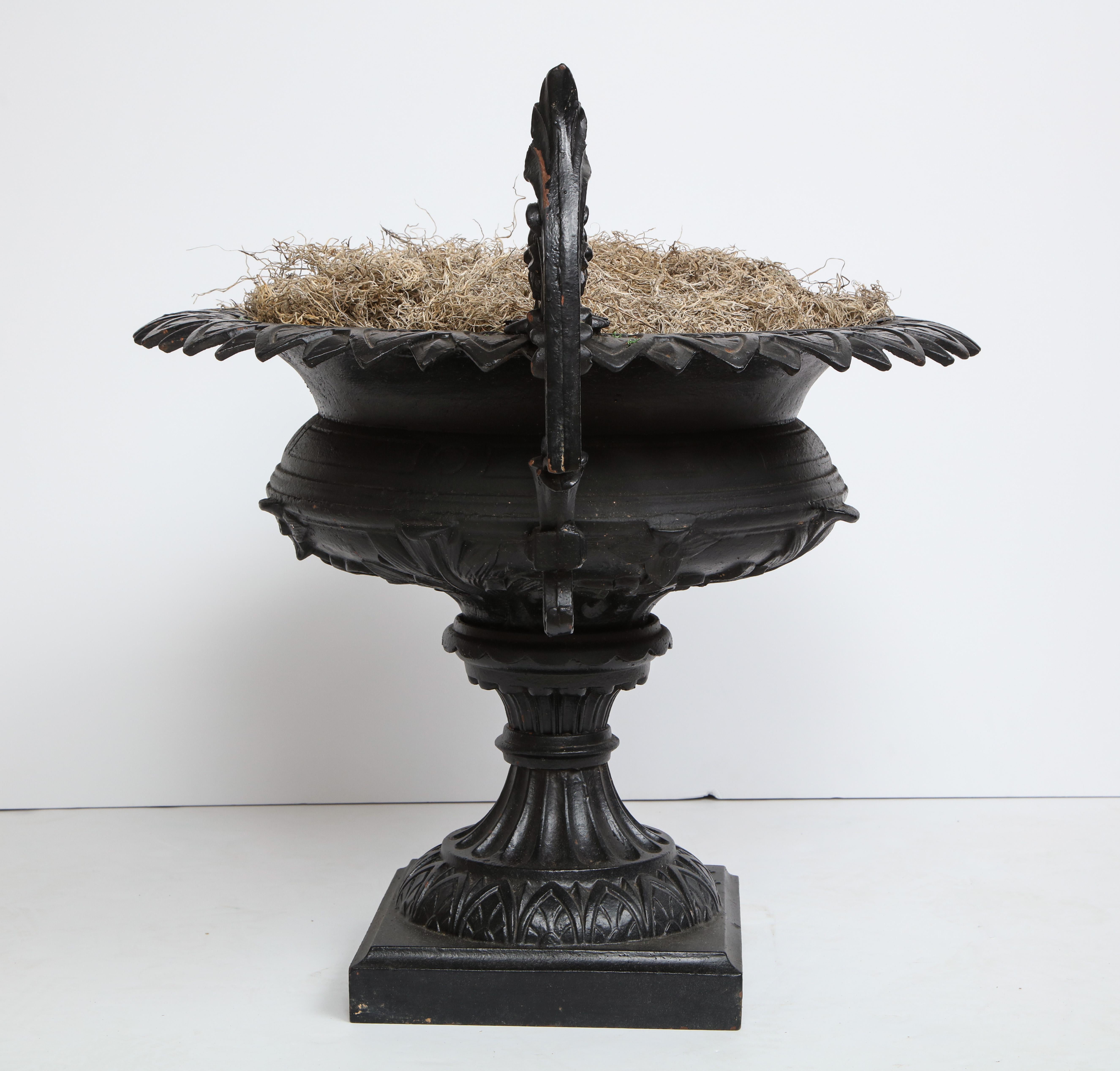1880 Fiske Cast Iron Twin Handled Urn For Sale 5