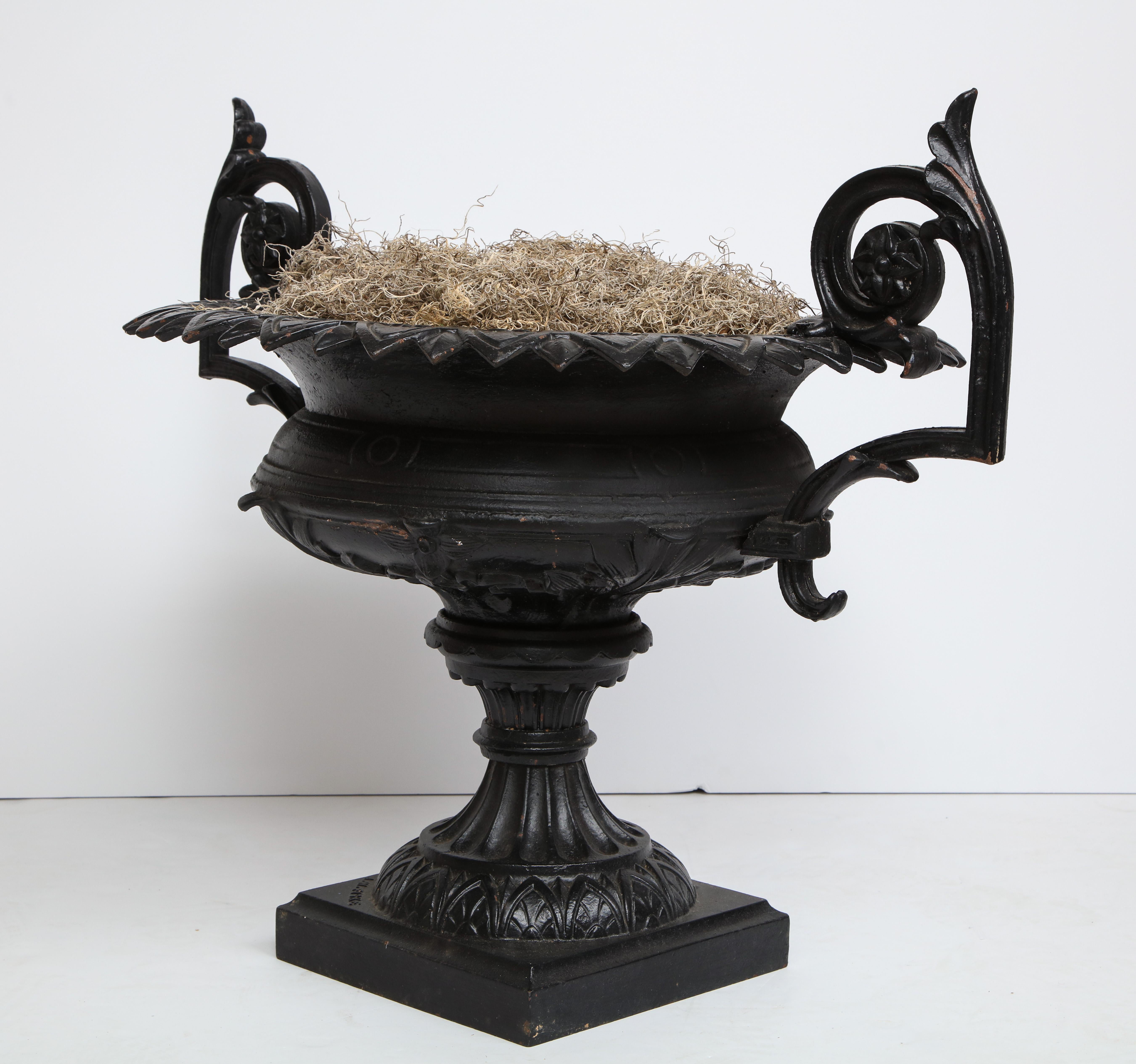 1880 Fiske Cast Iron Twin Handled Urn For Sale 6