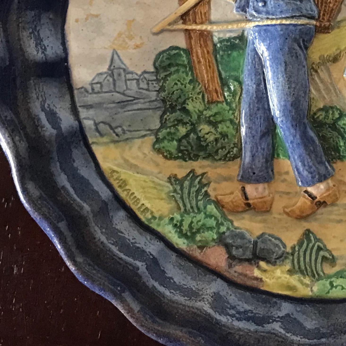 1880 French Country Pair of Navy Blue Edged Folk Art Majolica Decorative Plates For Sale 10