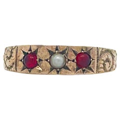 Viktorianischer Ring aus handgravierter Perle und synthetischem Rubin mit Sternmotiv, 1880