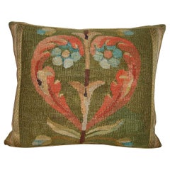 1880s Antiguo Cojín de Aubusson con Diseño de Corazón - 20'' X 17''