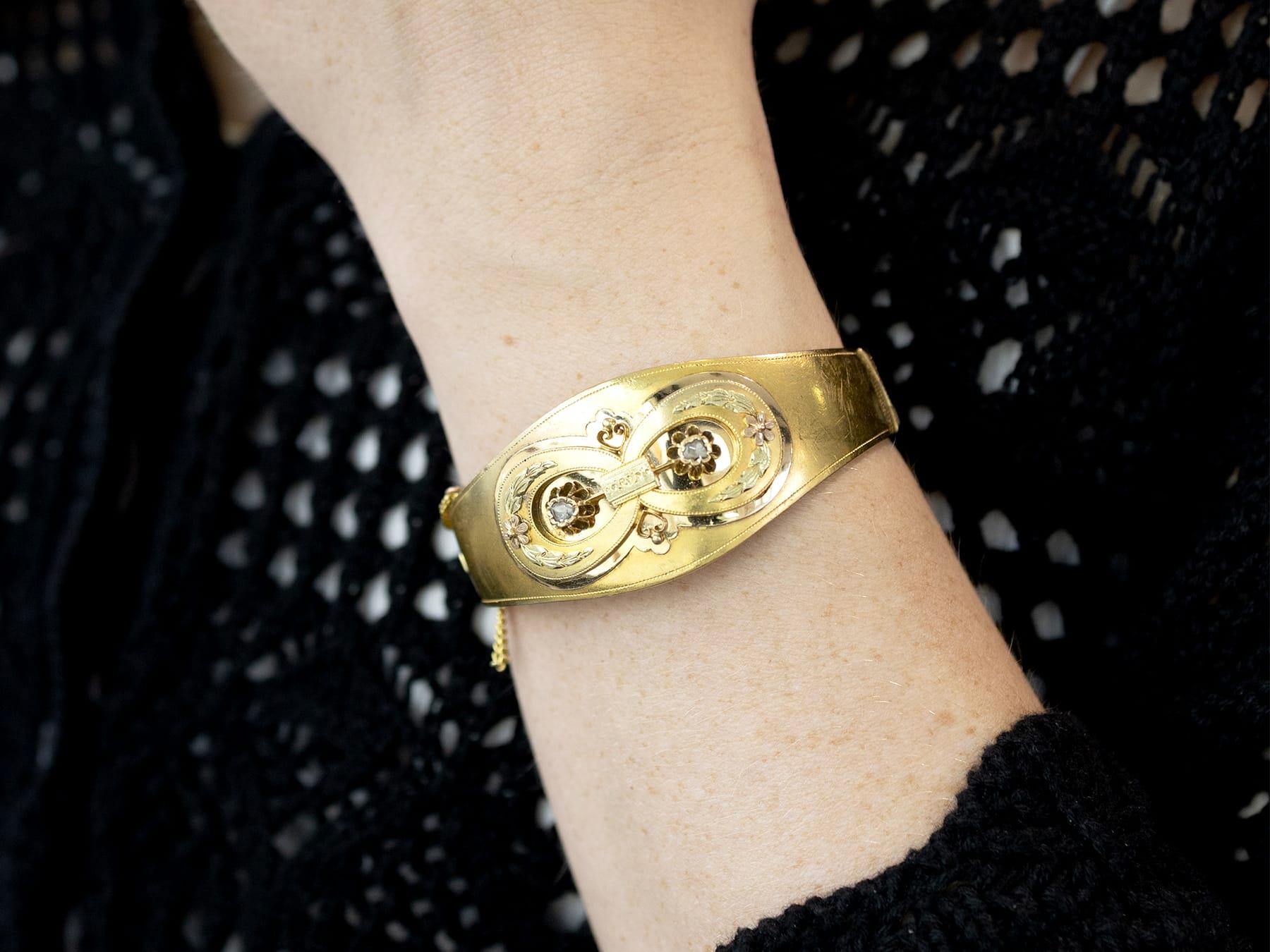 Bracelet autrichien ancien des années 1880 en or jaune et diamants Pour femmes en vente