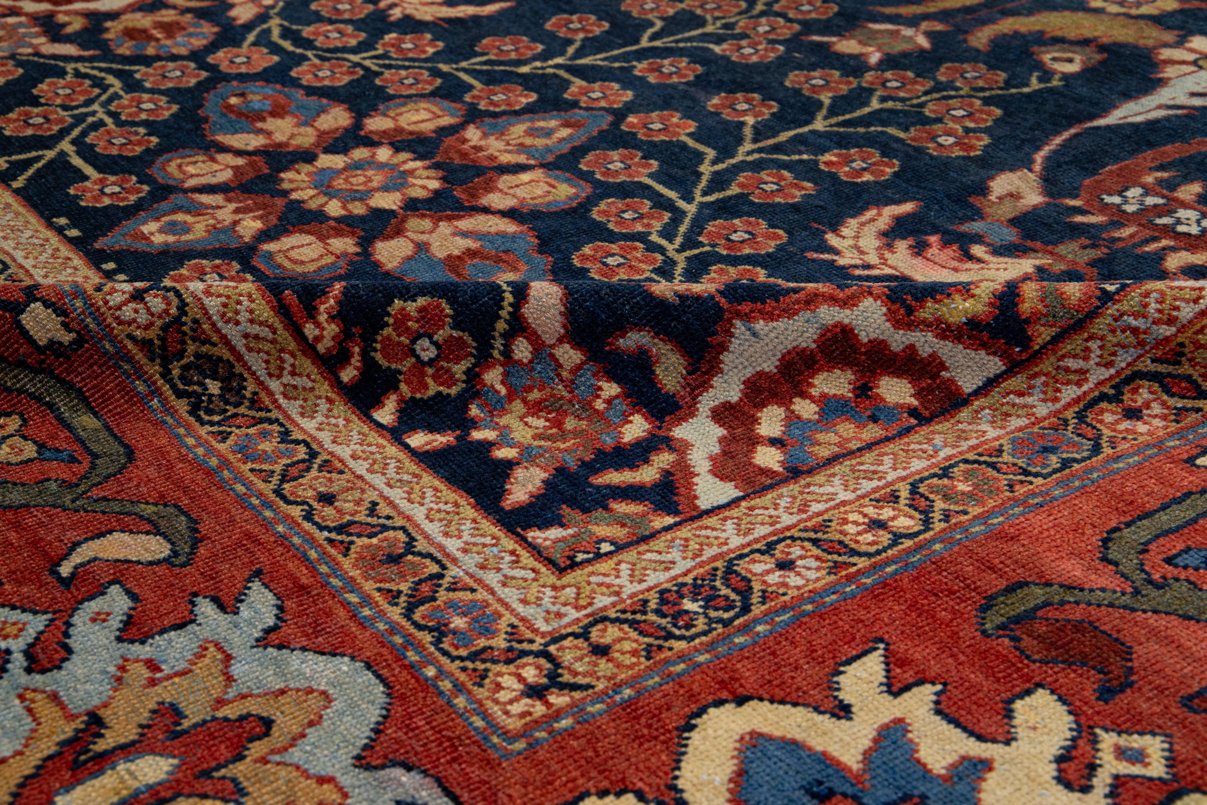 Noué à la main Tapis persan Sultanabad à fleurs anciennes des années 1880 en laine bleu foncé en vente