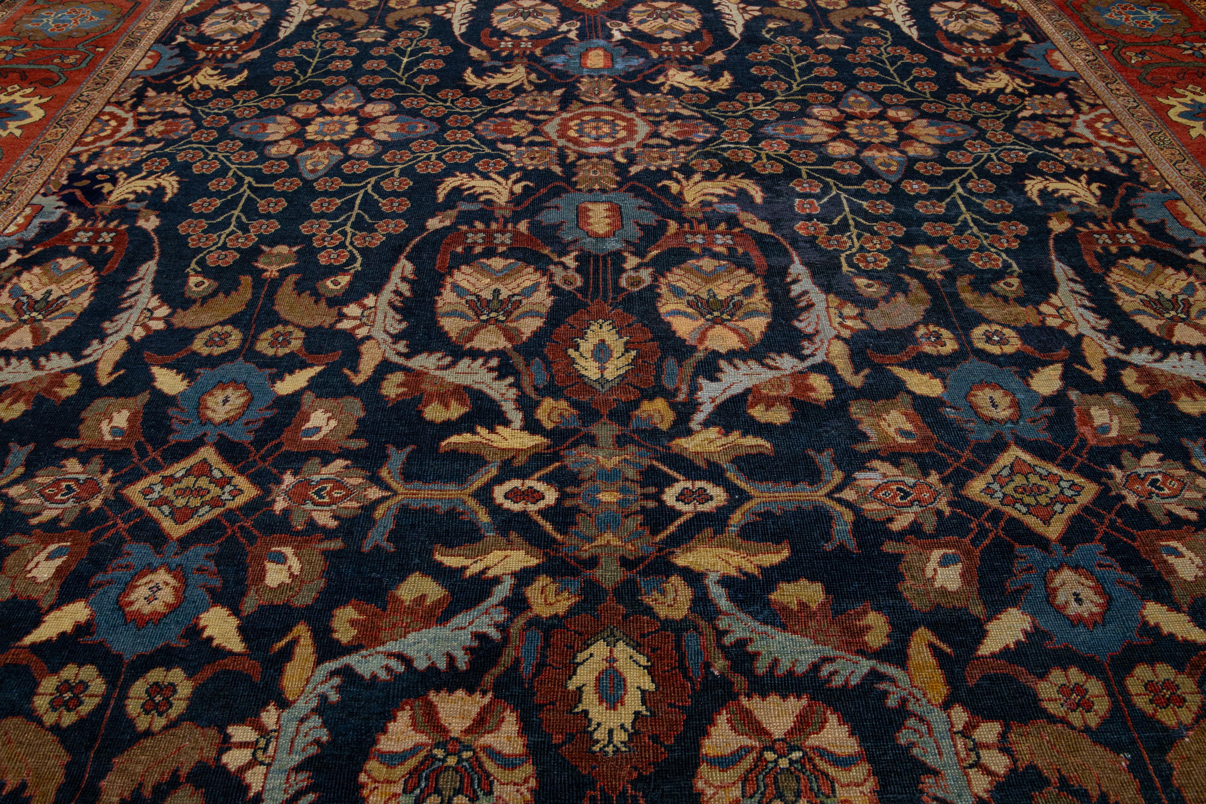 Tapis persan Sultanabad à fleurs anciennes des années 1880 en laine bleu foncé en vente 1