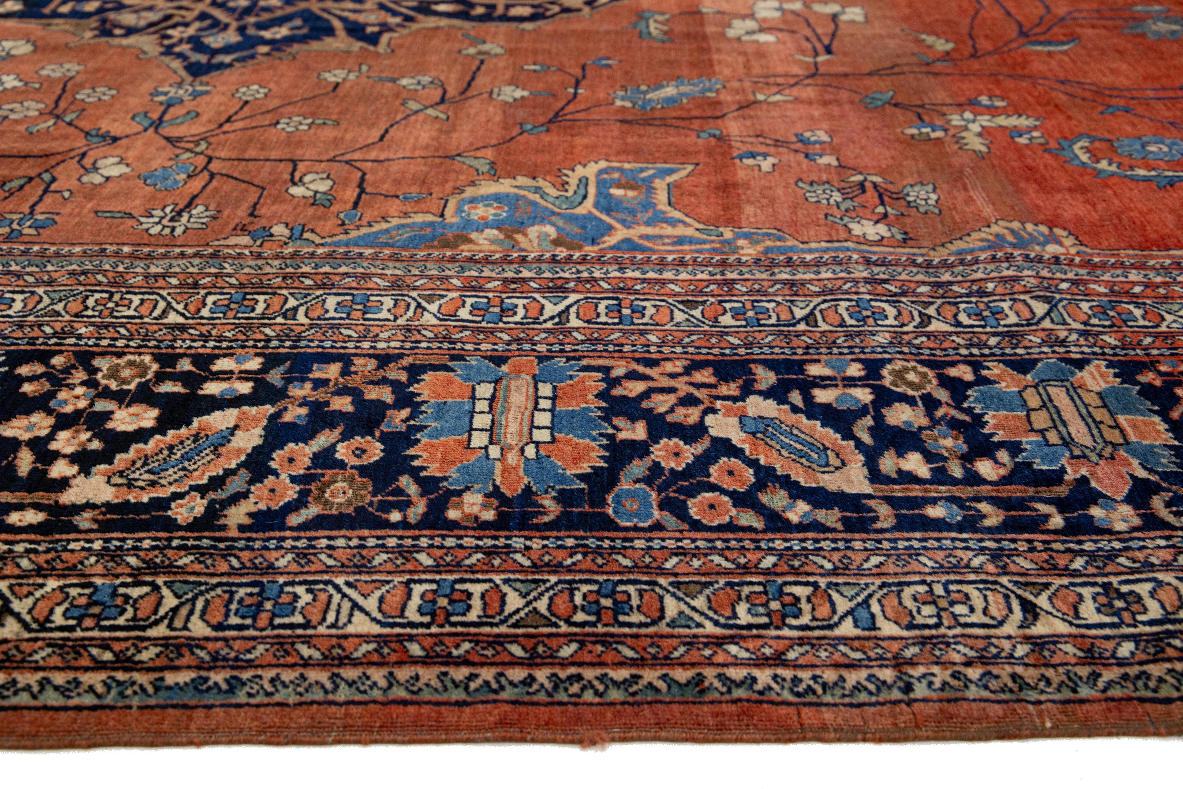 Tapis persan ancien Farahan des années 1880, fabriqué à la main en rouille avec motif de médaillon en vente 3
