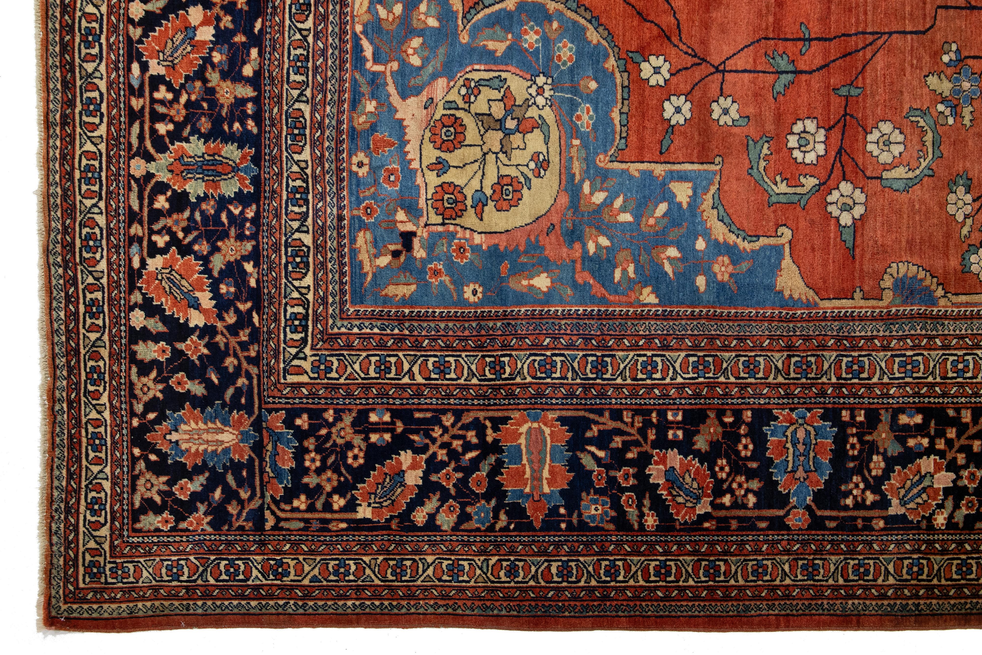 XIXe siècle Tapis persan ancien Farahan des années 1880, fabriqué à la main en rouille avec motif de médaillon en vente