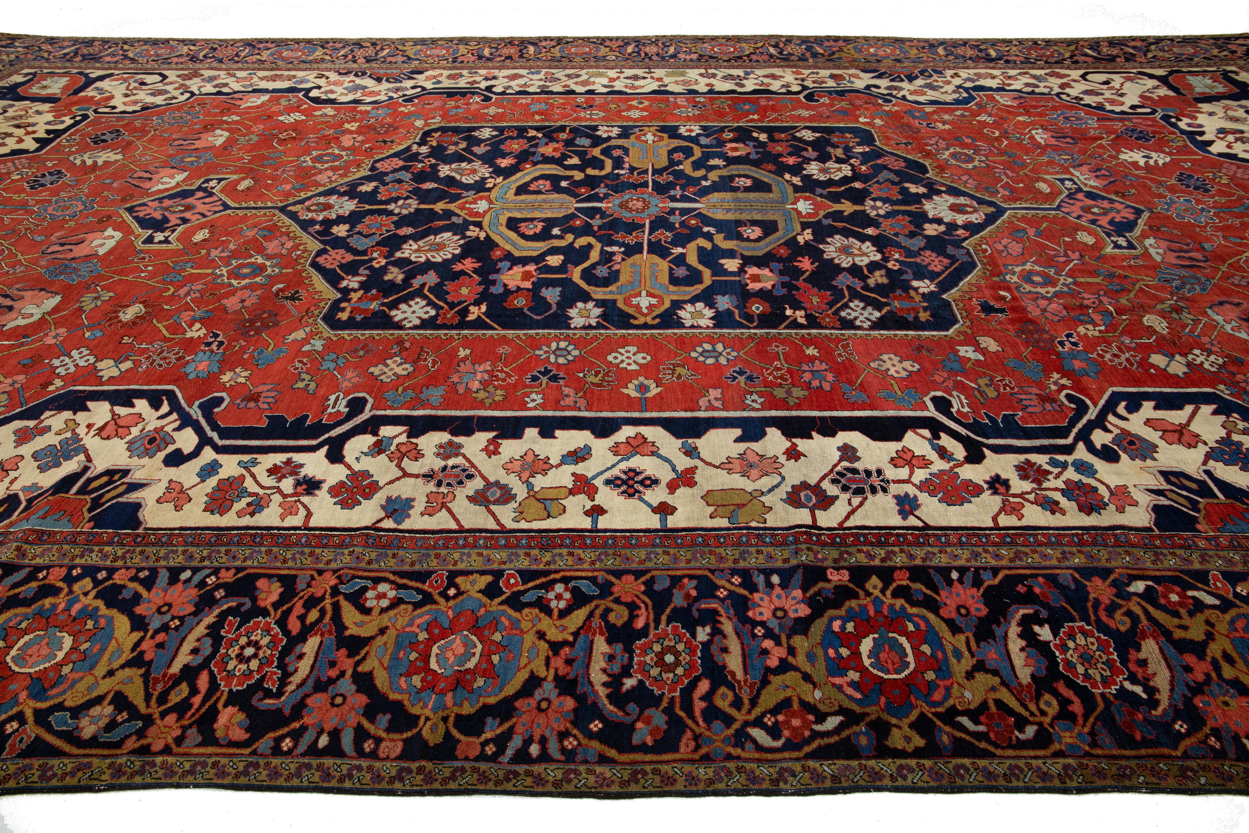 Tapis persan ancien Heriz en laine rouge avec motif de médaillon, années 1880 en vente 3