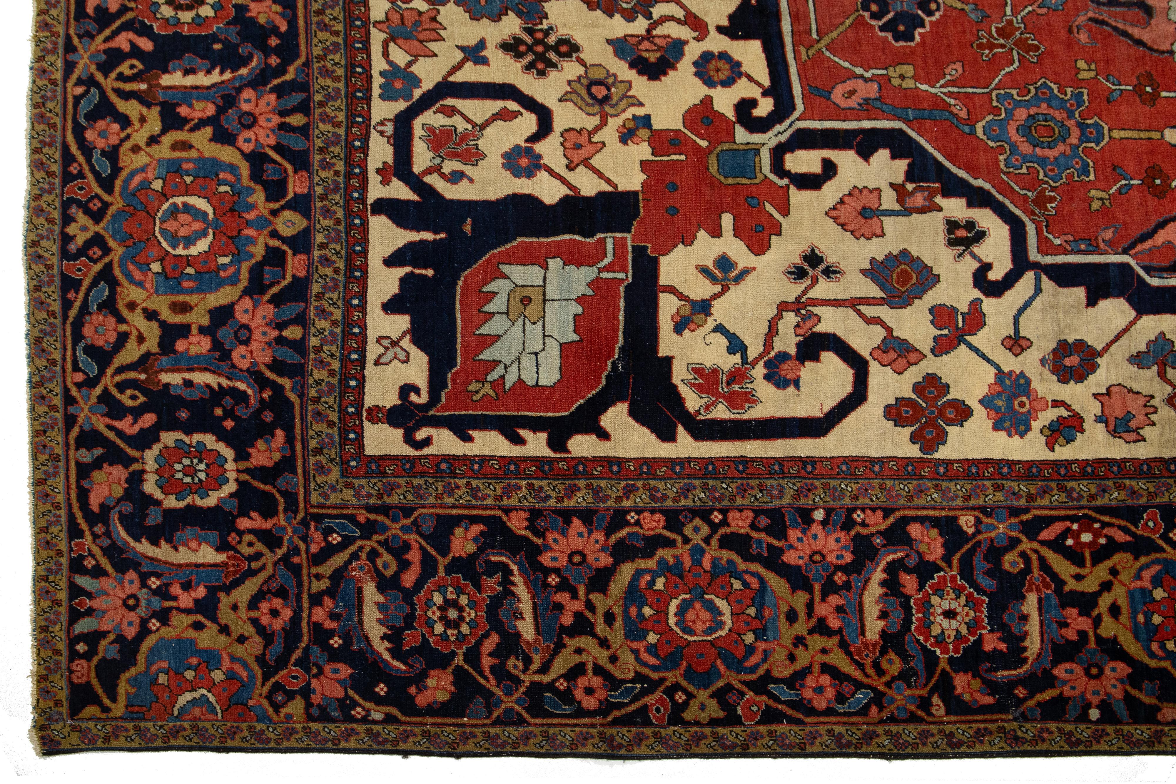 Tapis persan ancien Heriz en laine rouge avec motif de médaillon, années 1880 en vente 4