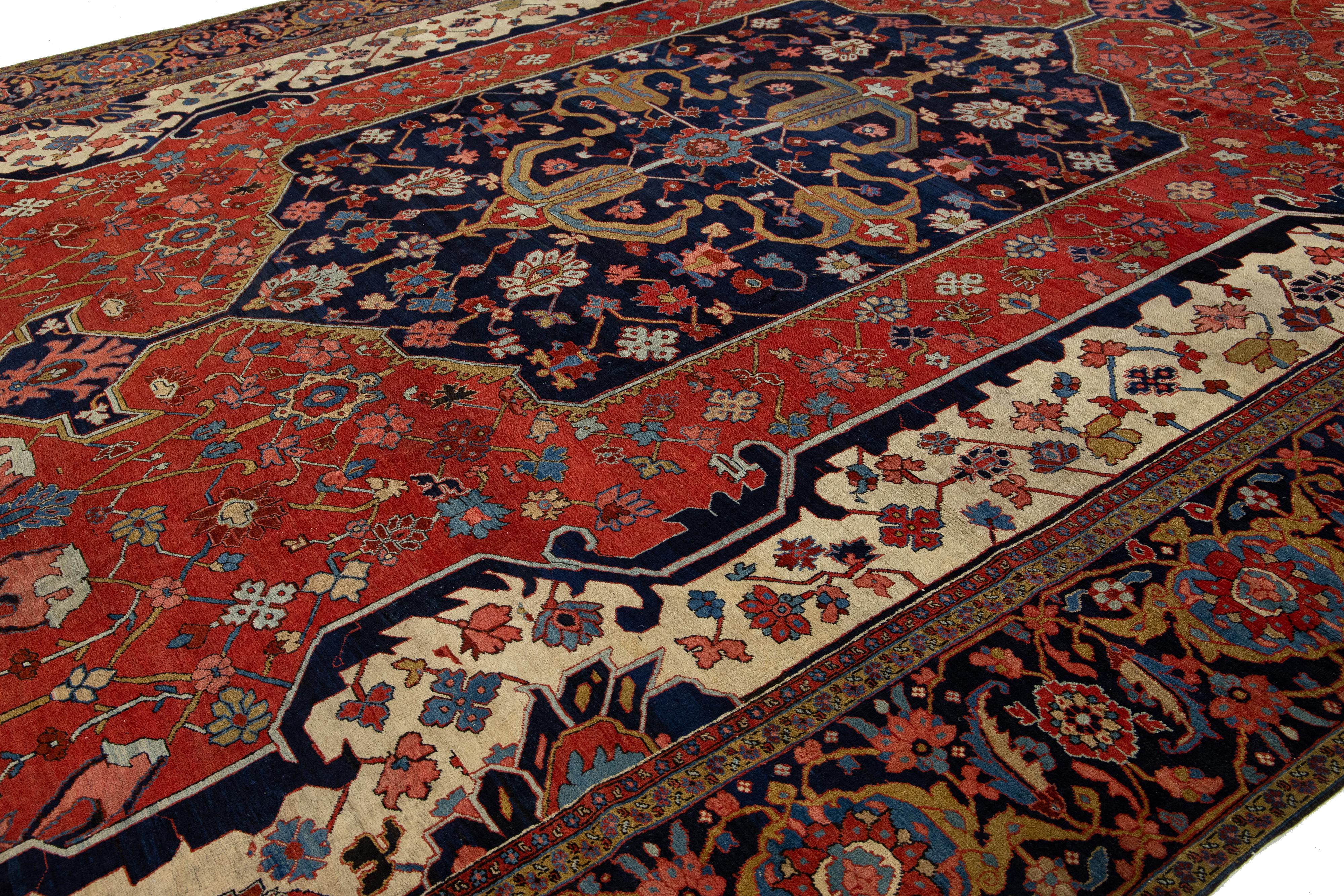Tapis persan ancien Heriz en laine rouge avec motif de médaillon, années 1880 en vente 5