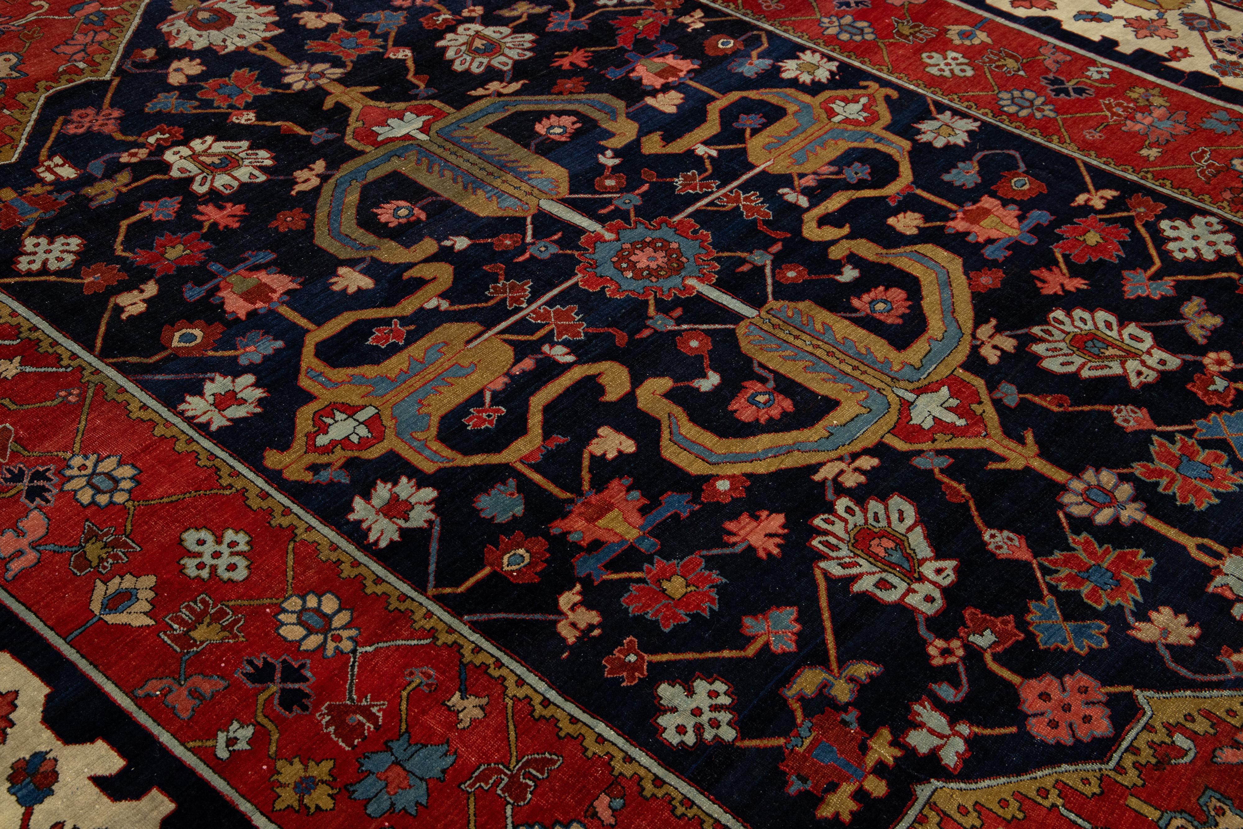 Laine Tapis persan ancien Heriz en laine rouge avec motif de médaillon, années 1880 en vente