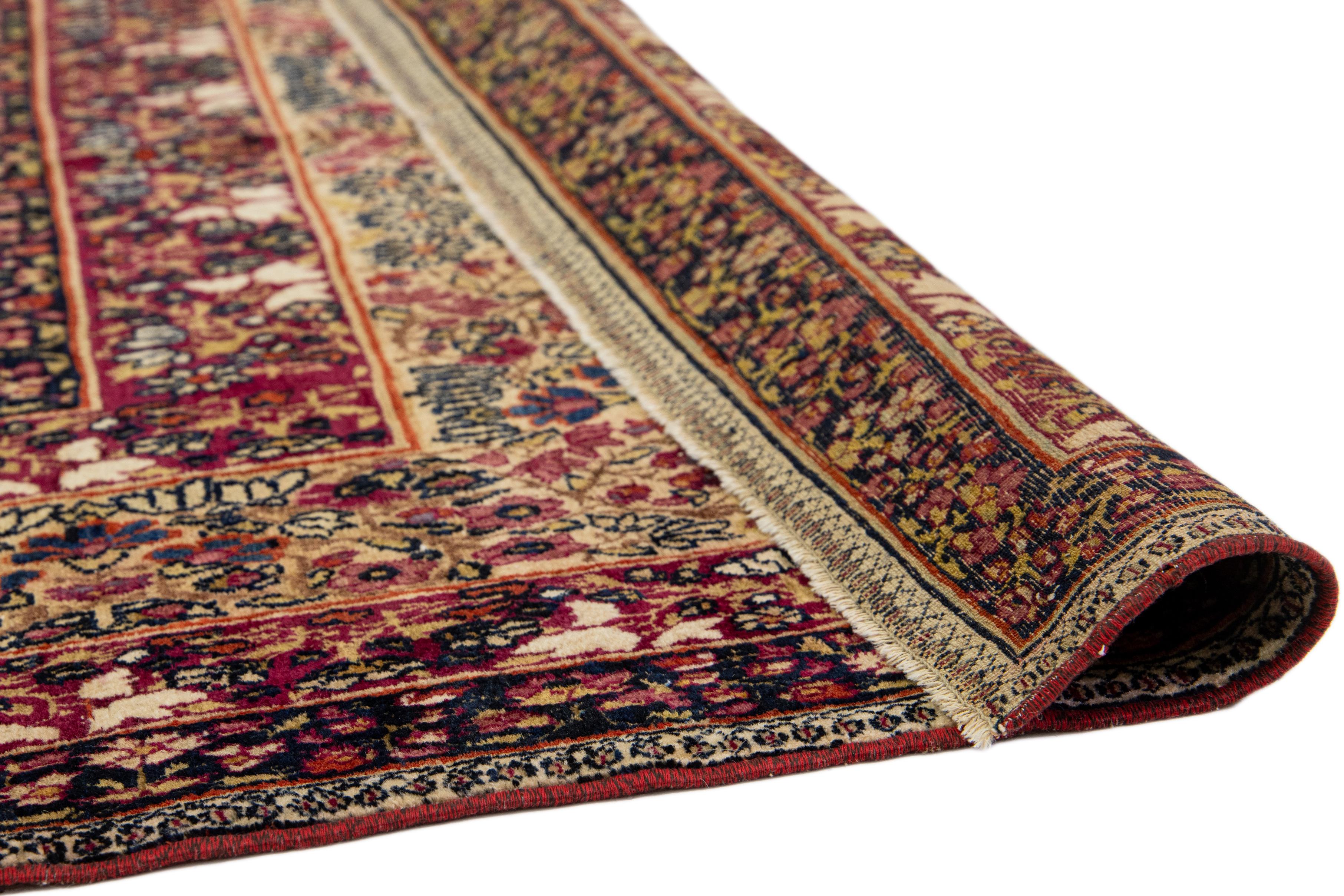 Perse Tapis persan ancien Kerman en laine rouge des années 1880, fabriqué à la main avec un motif de rosette en vente