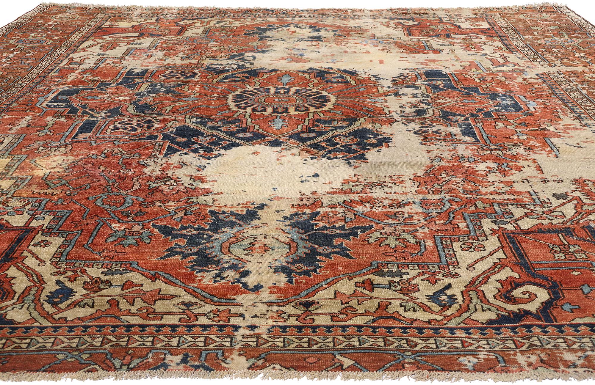 Noué à la main Tapis persan Serapi ancien des années 1880 avec style traditionnel en vente