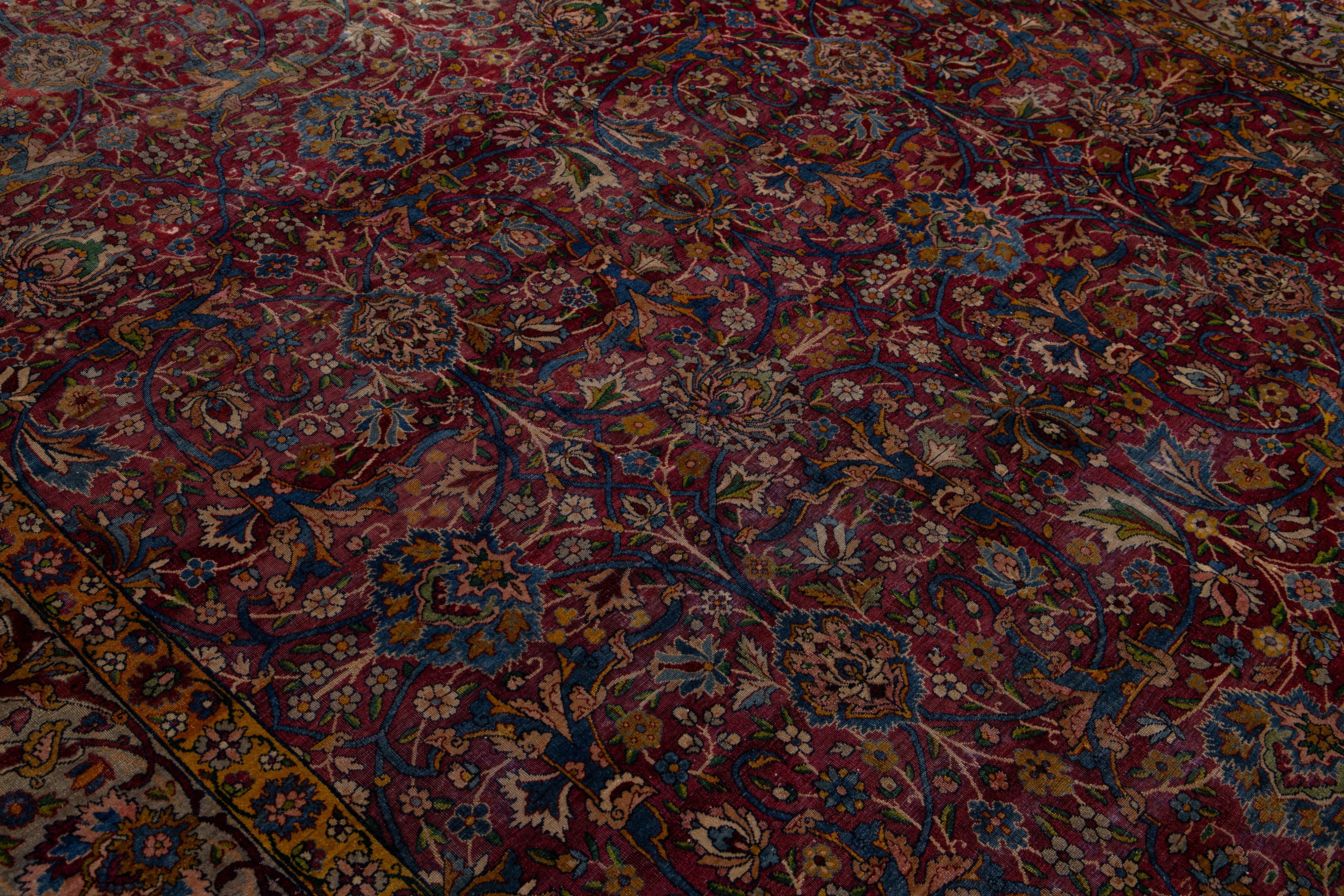 Tappeto antico in lana persiana Tabriz del 1880 con classico disegno floreale in rosso in vendita 1