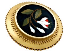 1880s Victorian Hardstone Pietra Dura Yellow Gold Brooch