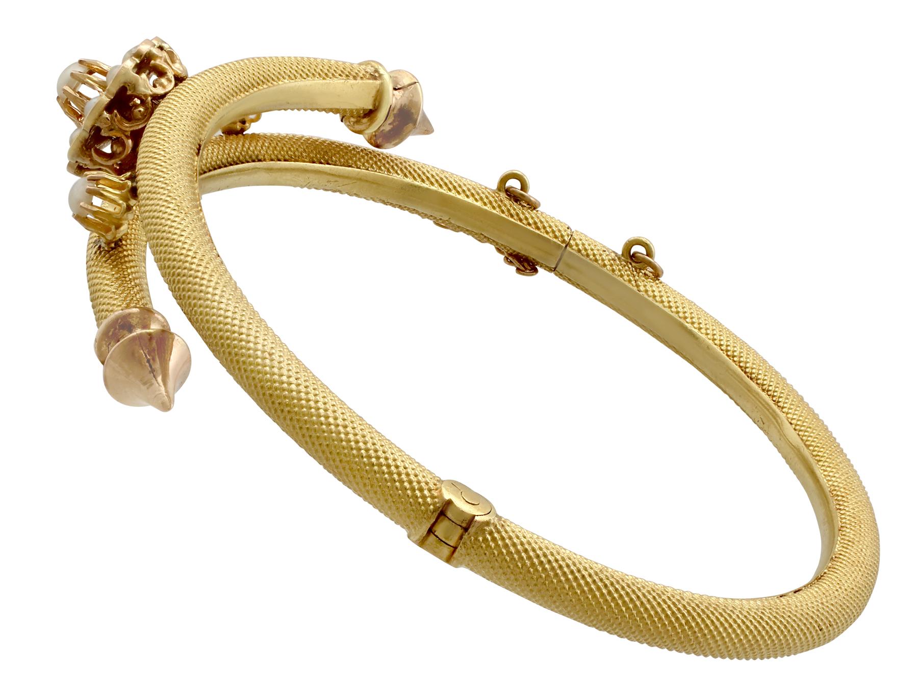 1880s Antique Victorian Pearl Yellow Gold Bangle In Excellent Condition In Jesmond, Newcastle Upon Tyne