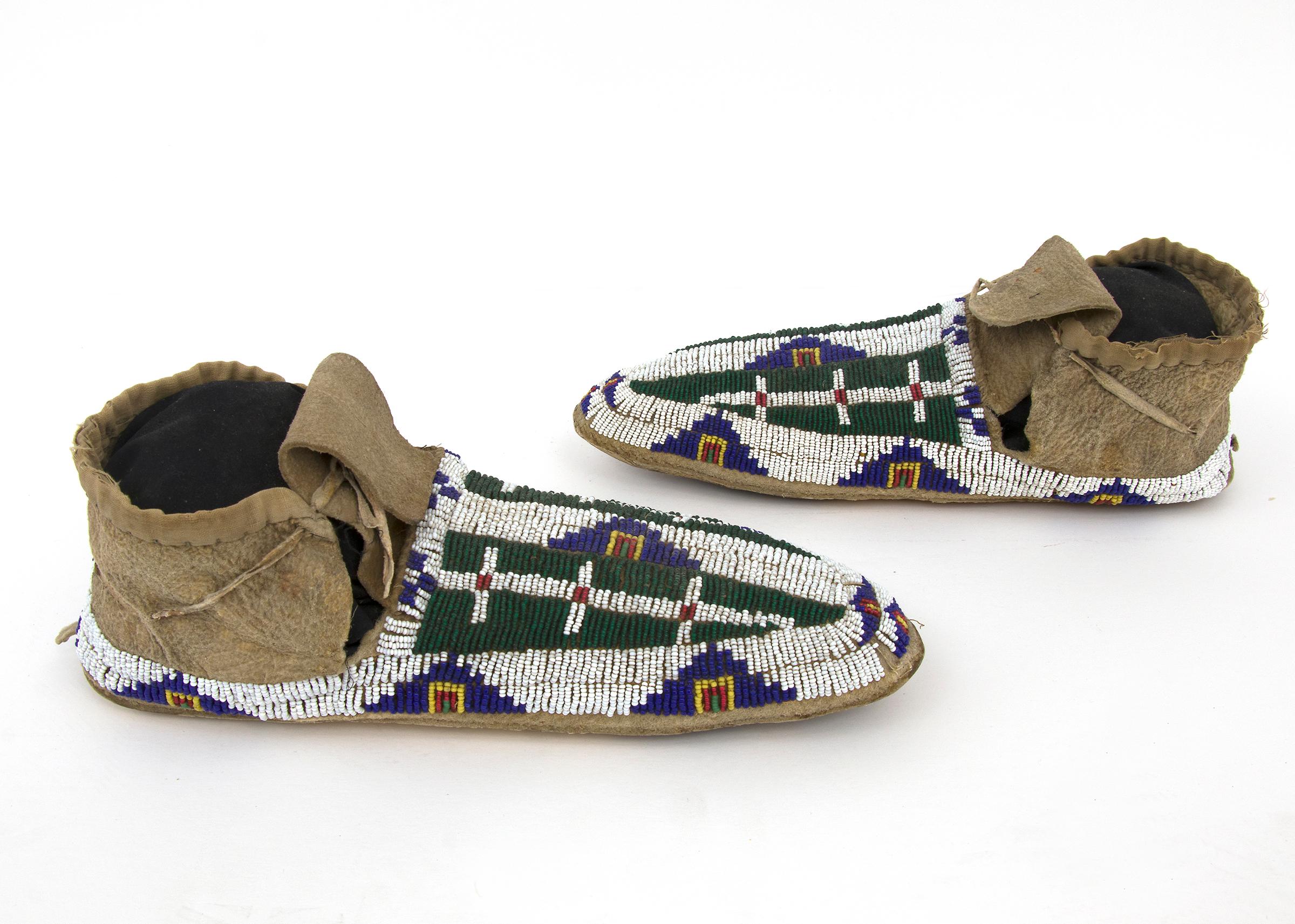 what shoes did native americans wear