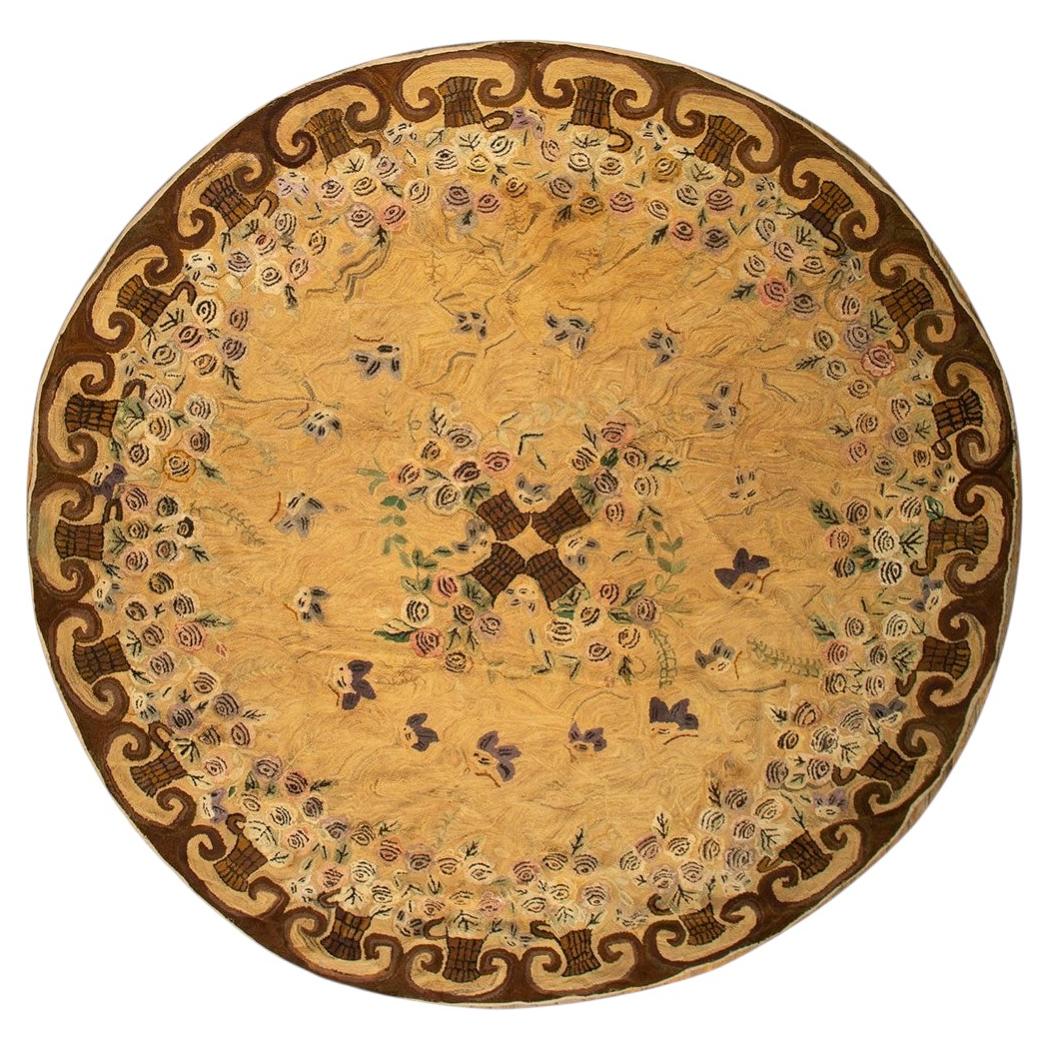 1880s Beige Ground Floral Folk Art Antique Flatweave American Hooked Round Rug
