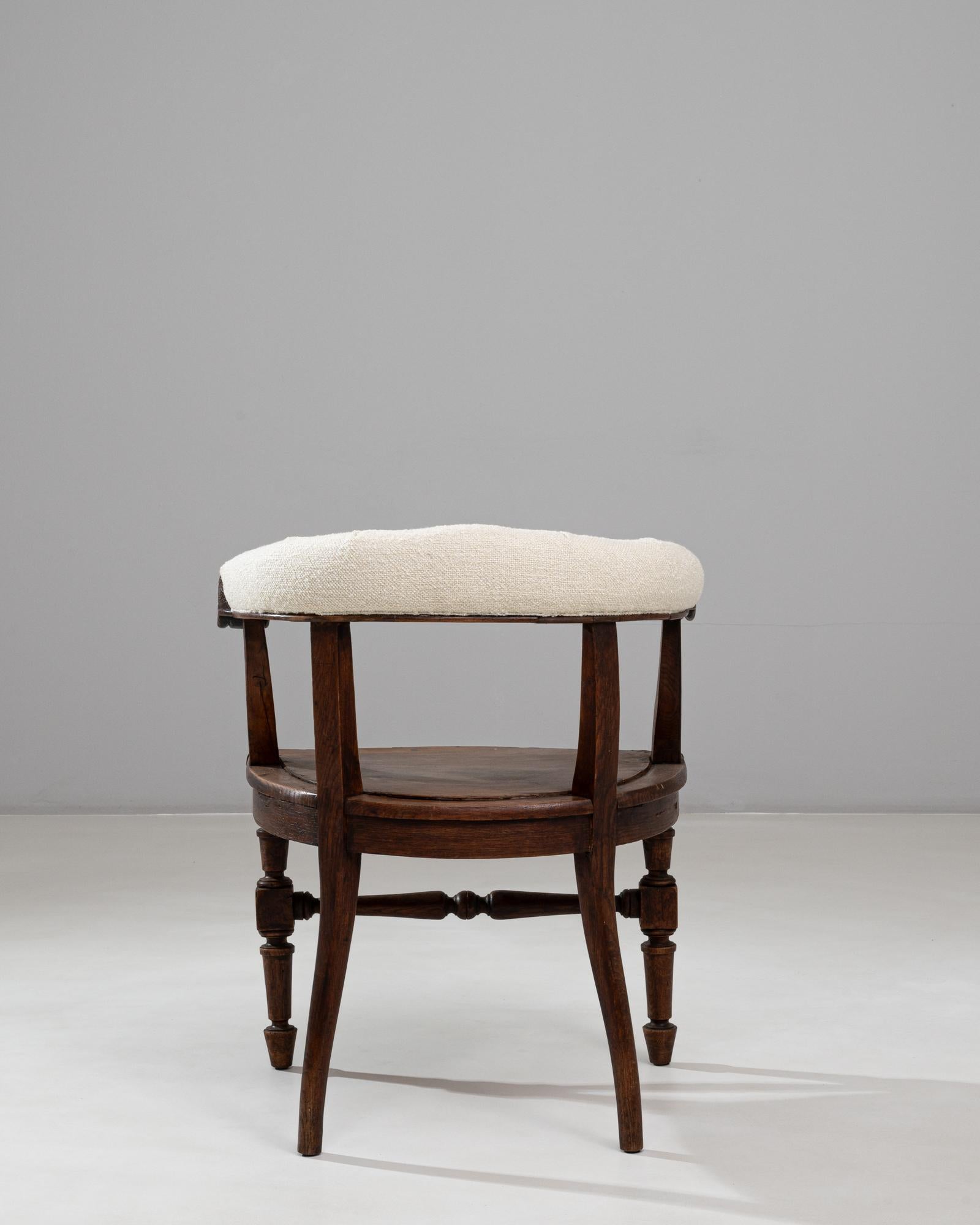 Belgischer Regency-Sessel aus Holz mit geschnitzten Löwenköpfen aus den 1880er Jahren (Polster) im Angebot