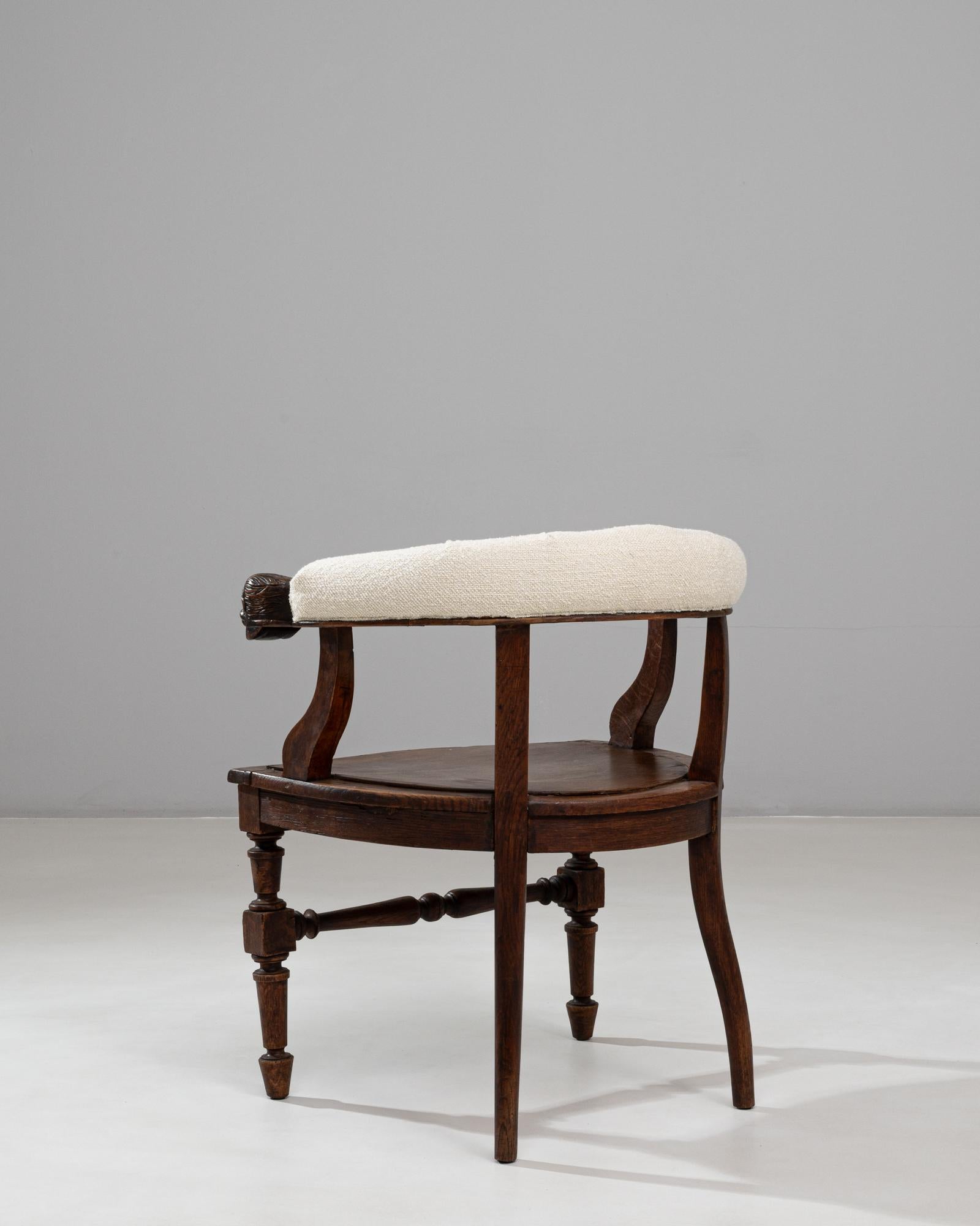 Belgischer Regency-Sessel aus Holz mit geschnitzten Löwenköpfen aus den 1880er Jahren im Angebot 1