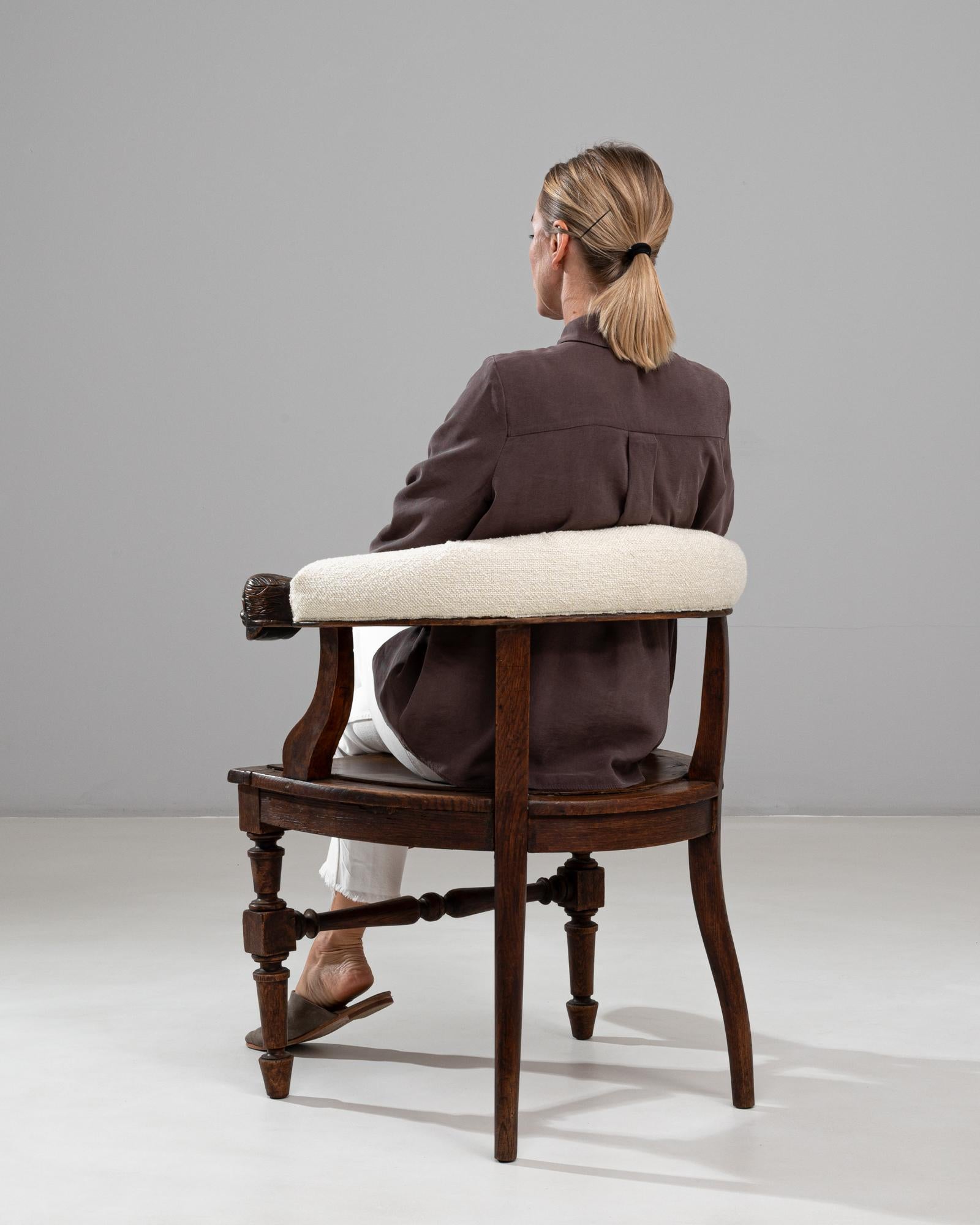 Belgischer Regency-Sessel aus Holz mit geschnitzten Löwenköpfen aus den 1880er Jahren im Angebot 3