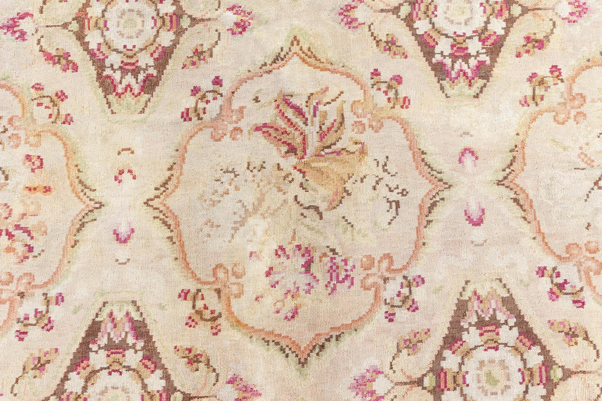 XIX secolo Tappeto Bessarabico del 1880 Doris Leslie Blau in vendita