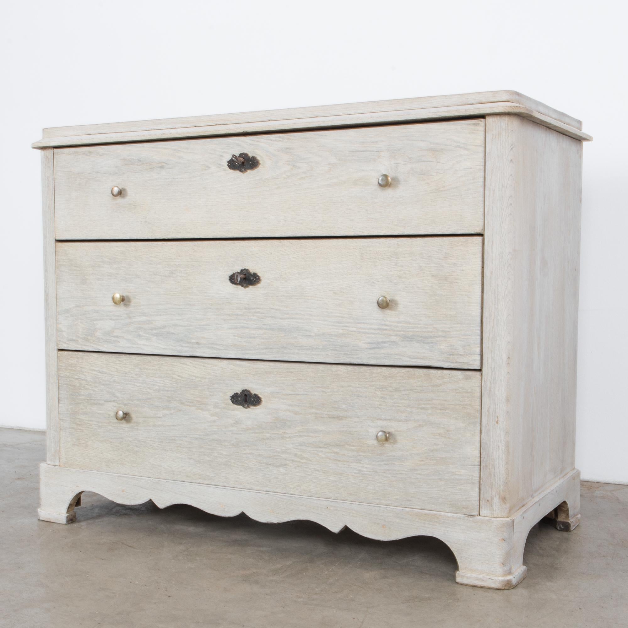 1880s Bleached Oak French Drawer Chest 1