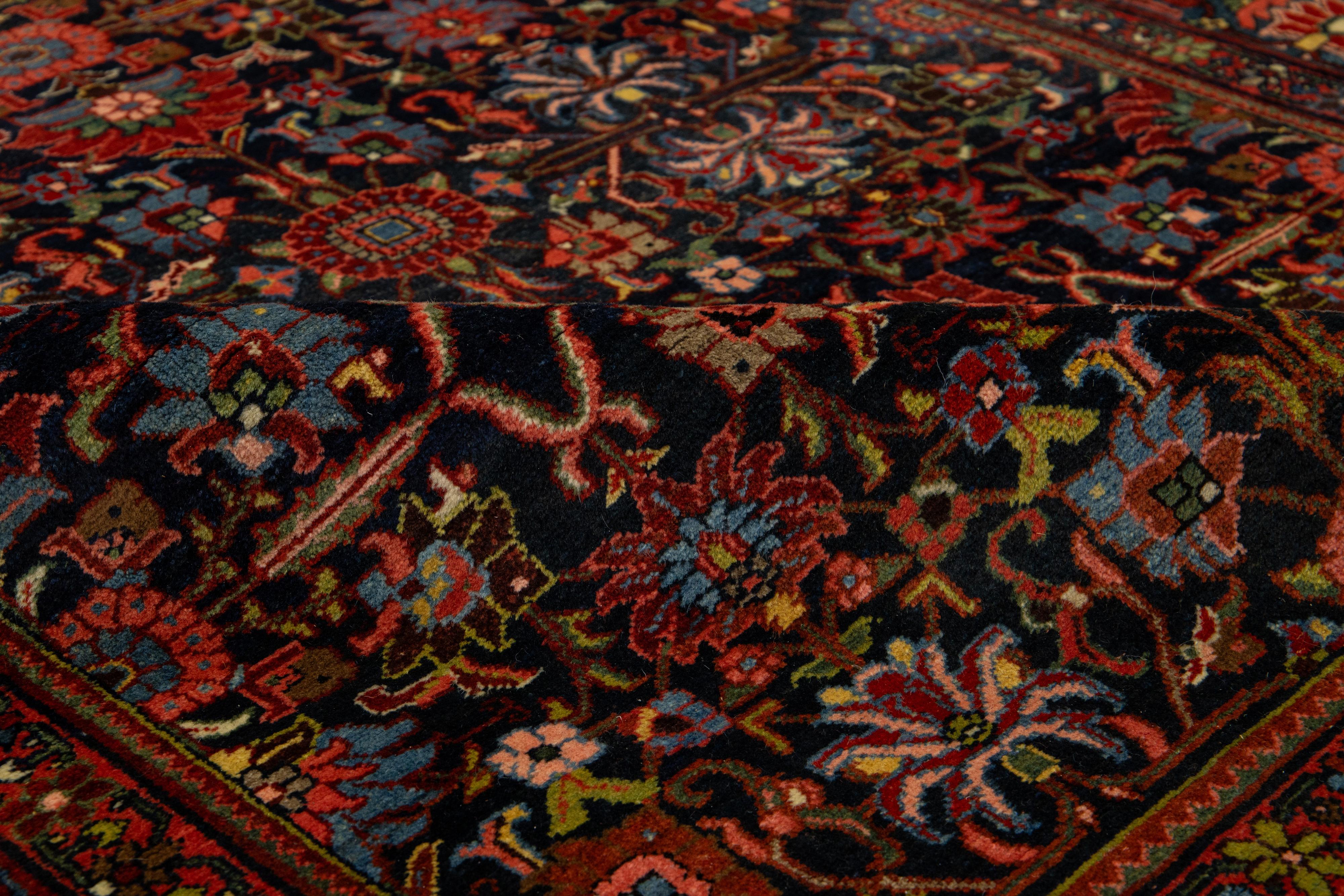Tapis persan Bidjar Gallery bleu des années 1880, fabriqué à la main avec un motif floral en vente 2