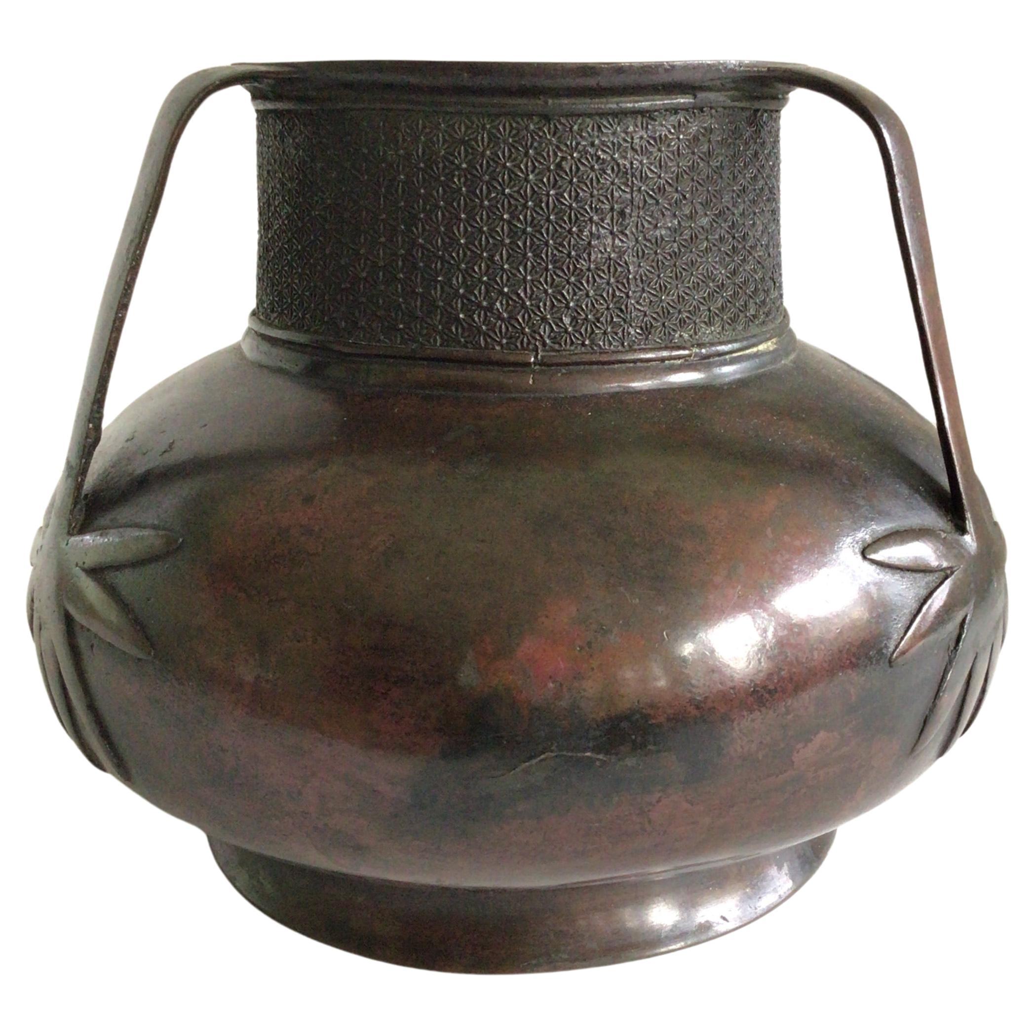Vaso giapponese in bronzo del 1880 con 3 maniglie